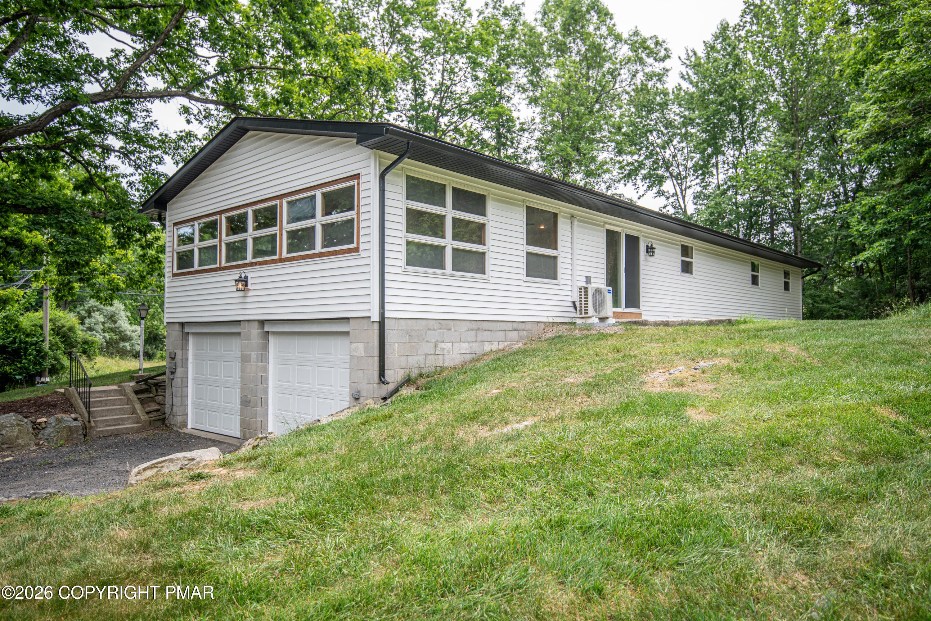 6011 Running Valley Road