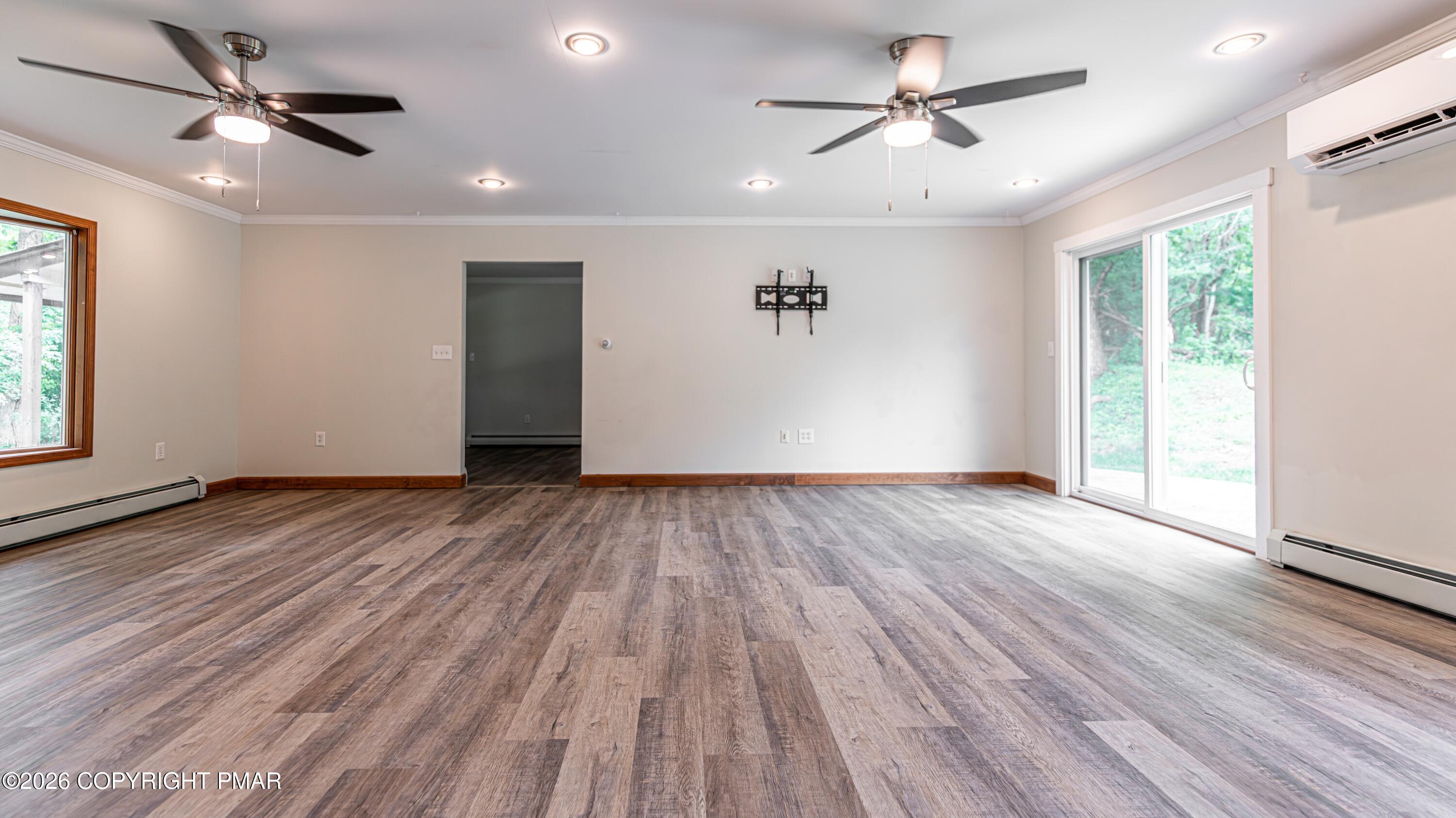6011 Running Valley Road