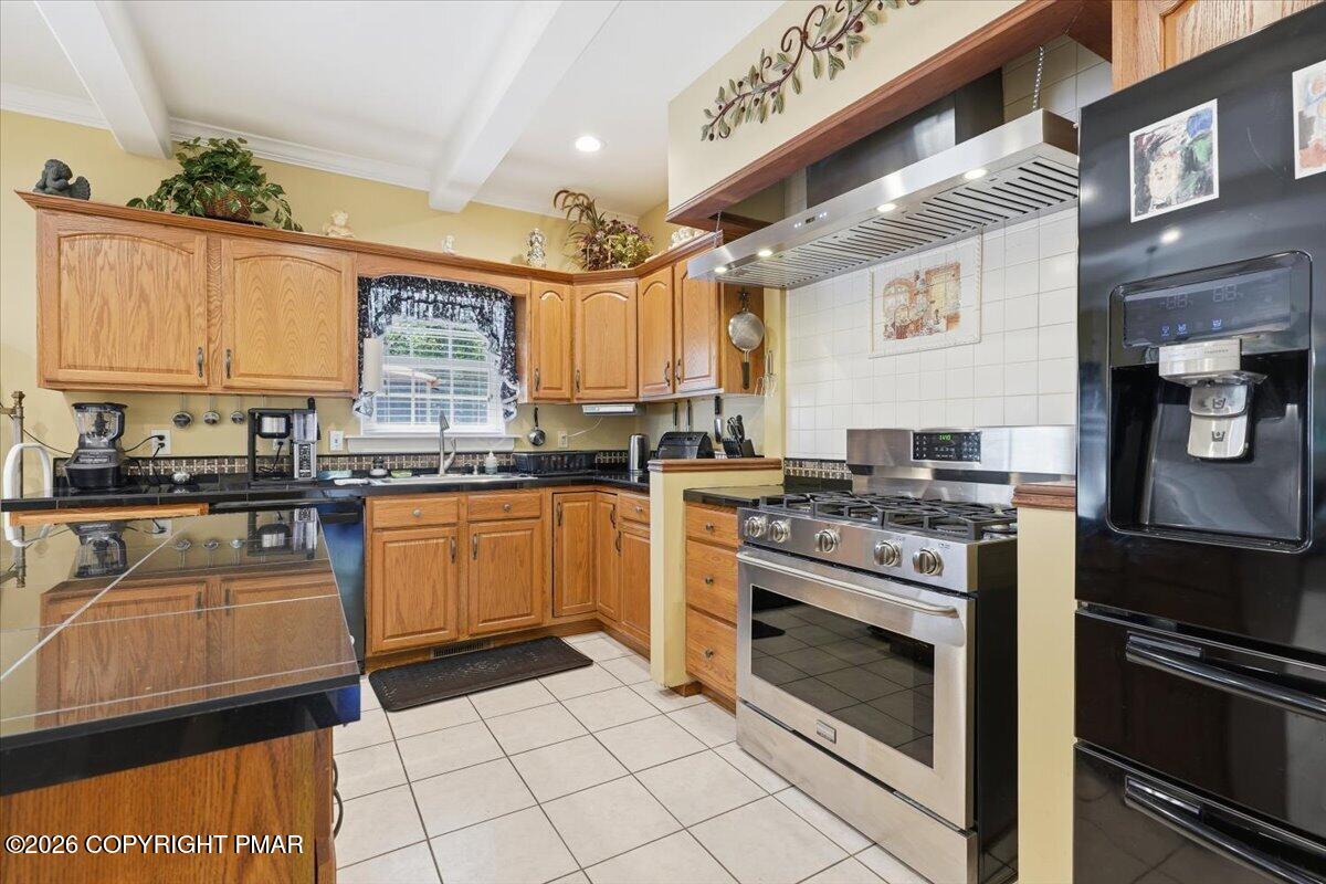 252 Chestnut Road