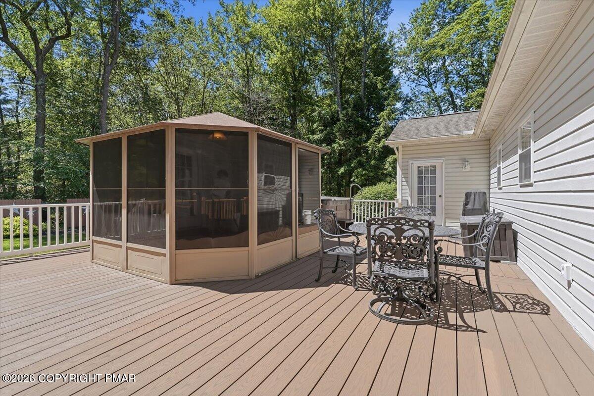 252 Chestnut Road
