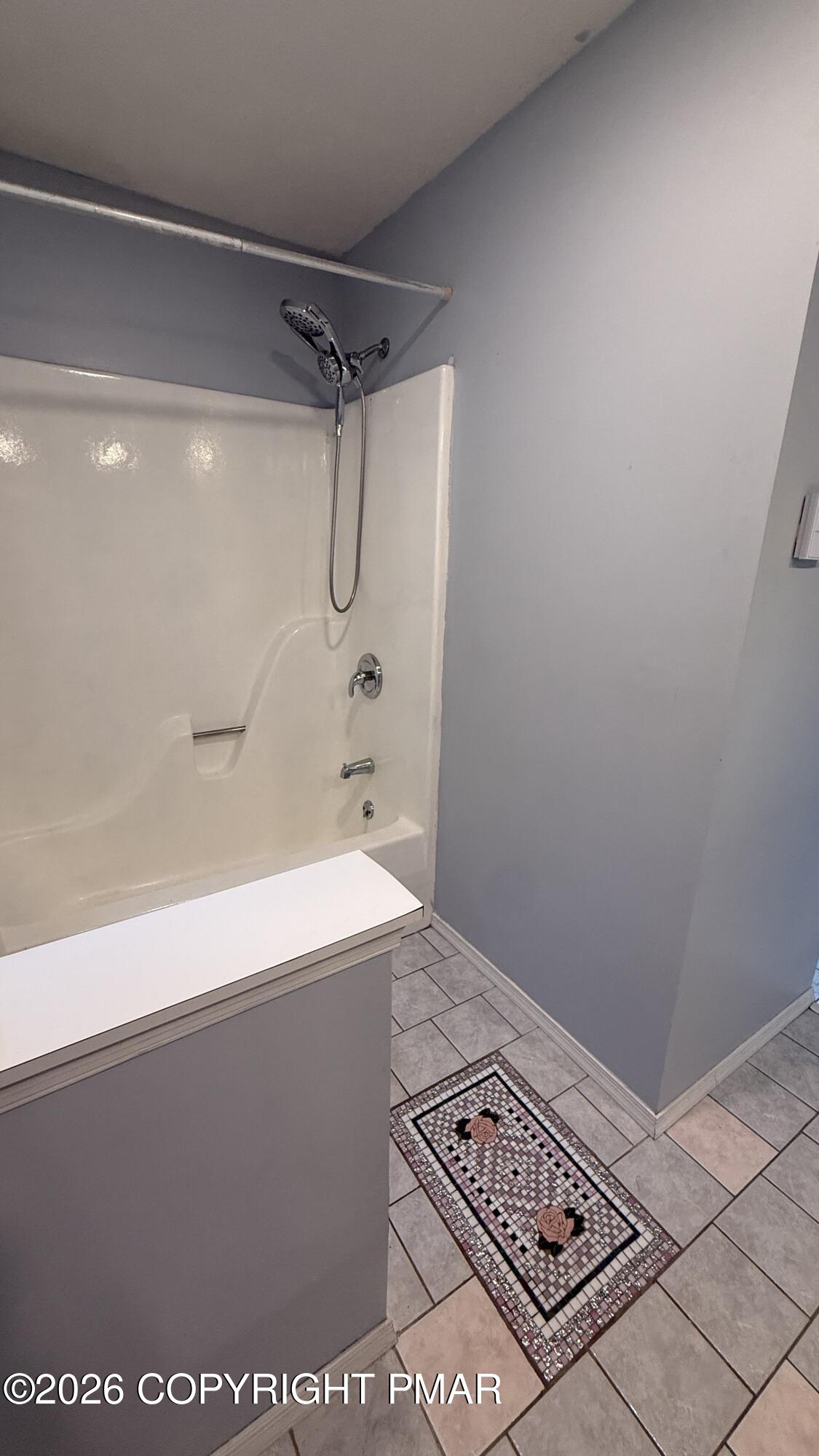 3209 Evergreen Circle