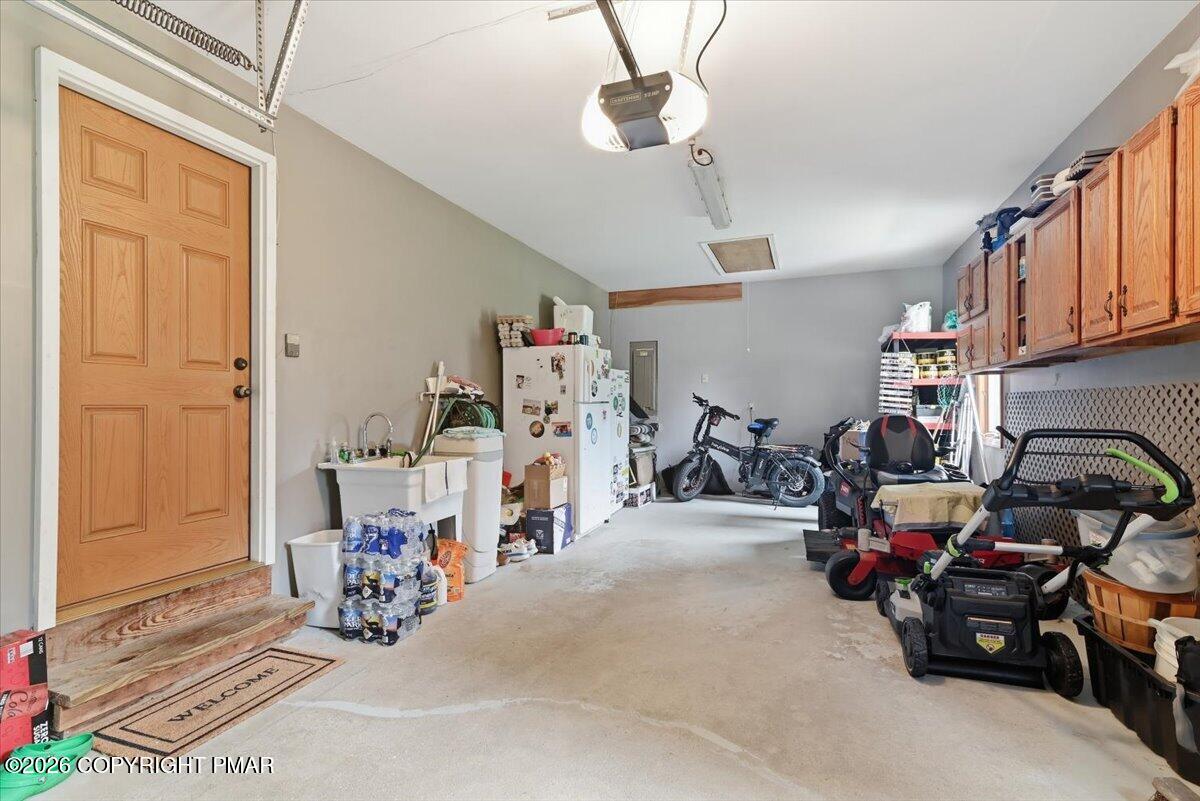 303 Sir Bradford Road