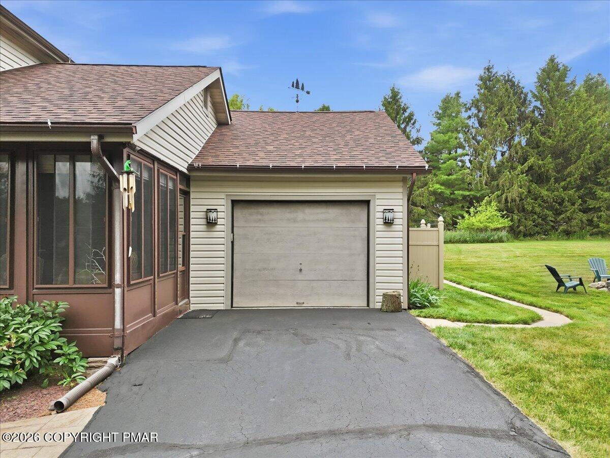 303 Sir Bradford Road