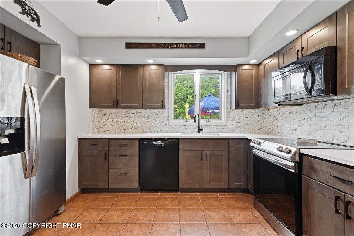 303 Sir Bradford Road