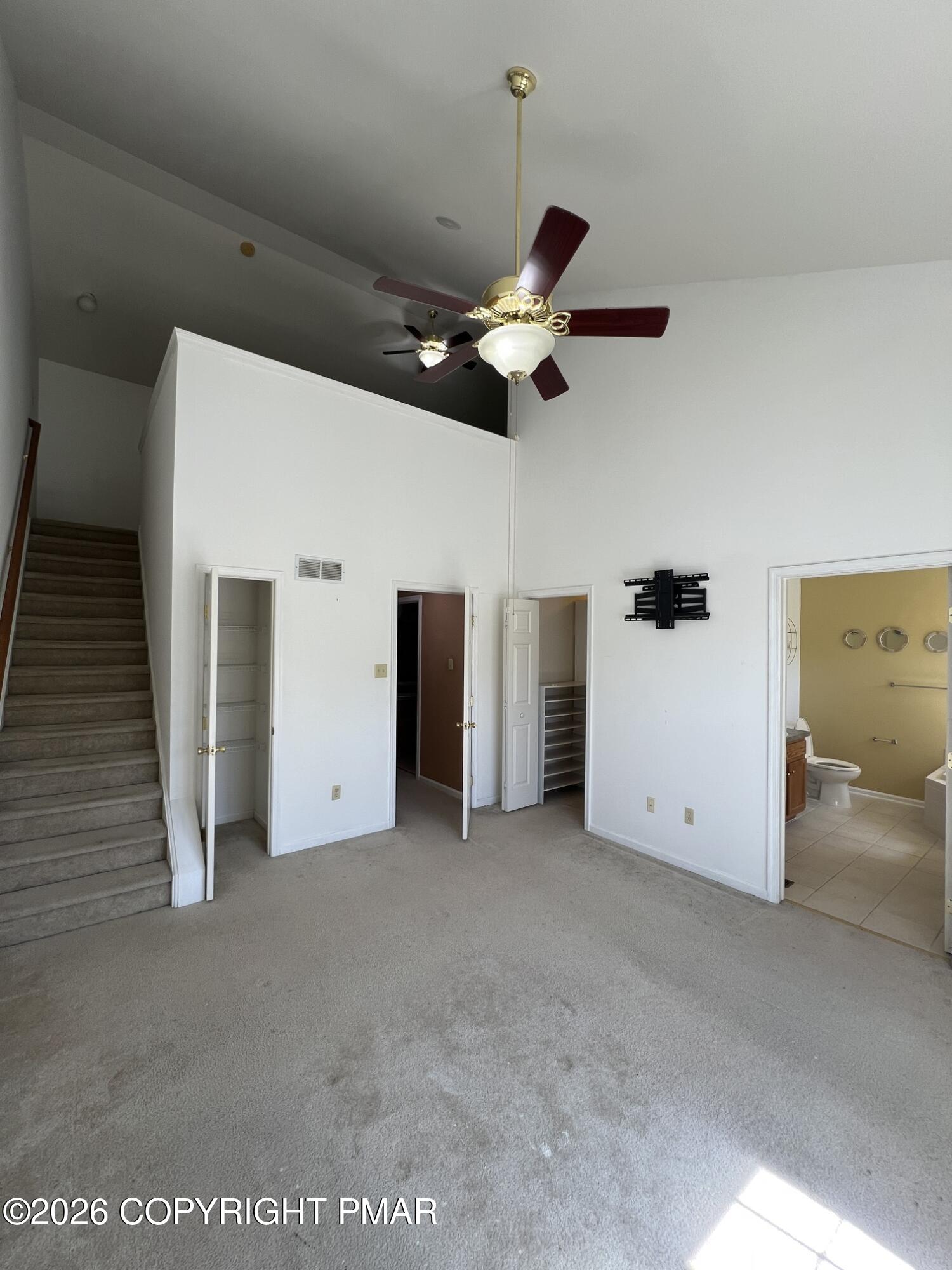 303 Victoria Way