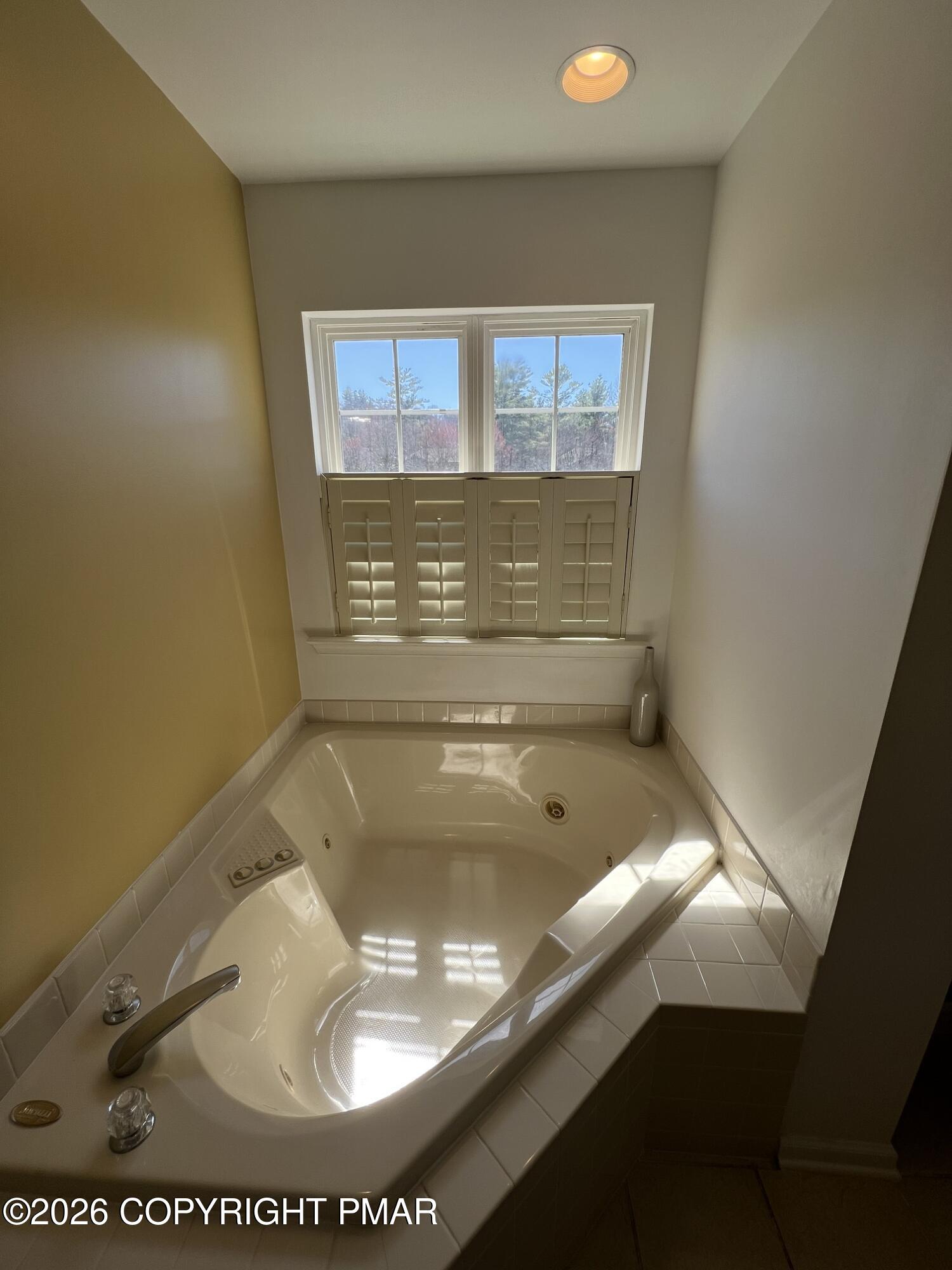 303 Victoria Way