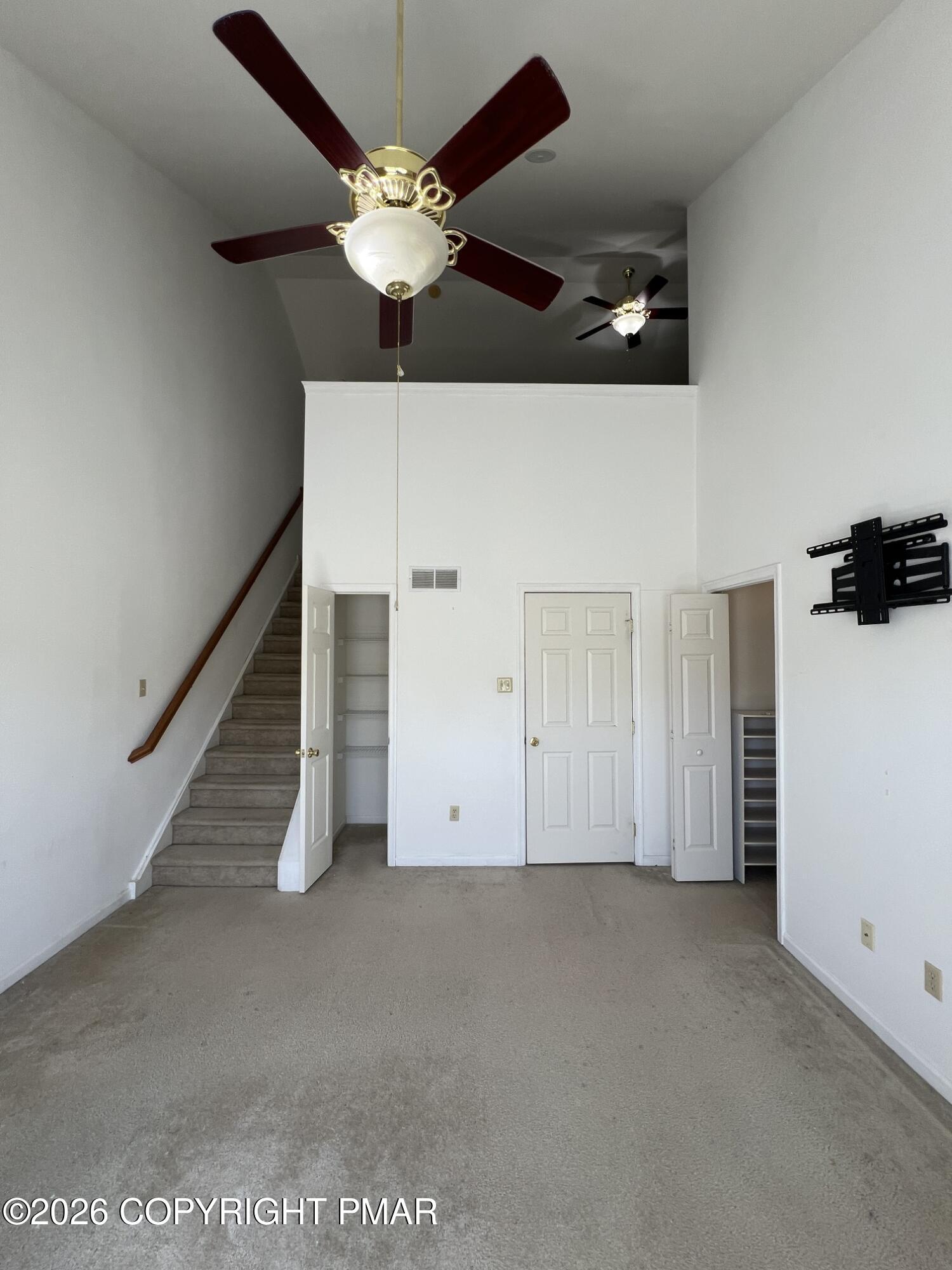 303 Victoria Way
