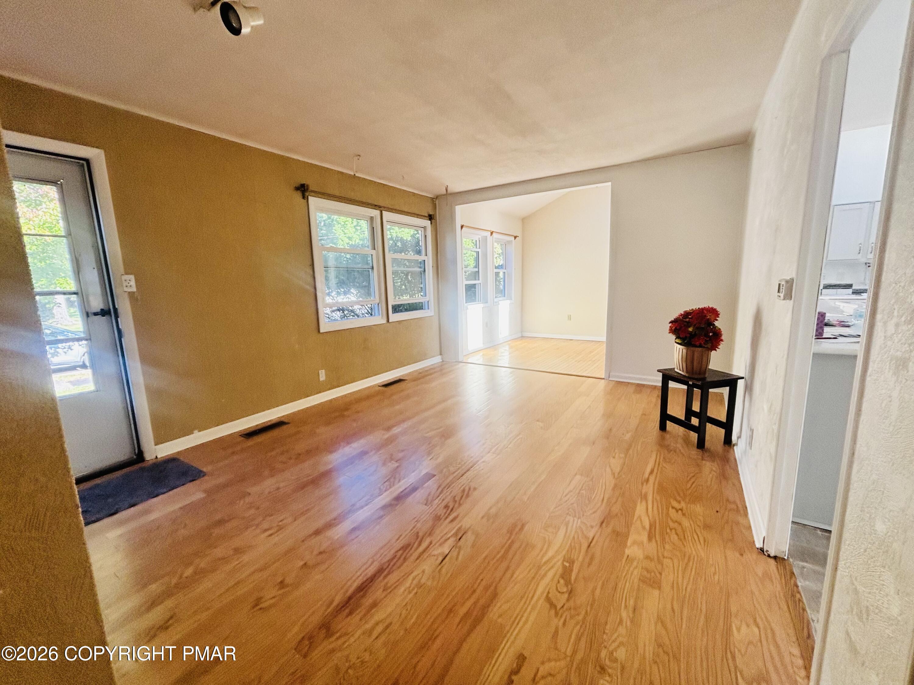77 Ransberry Avenue