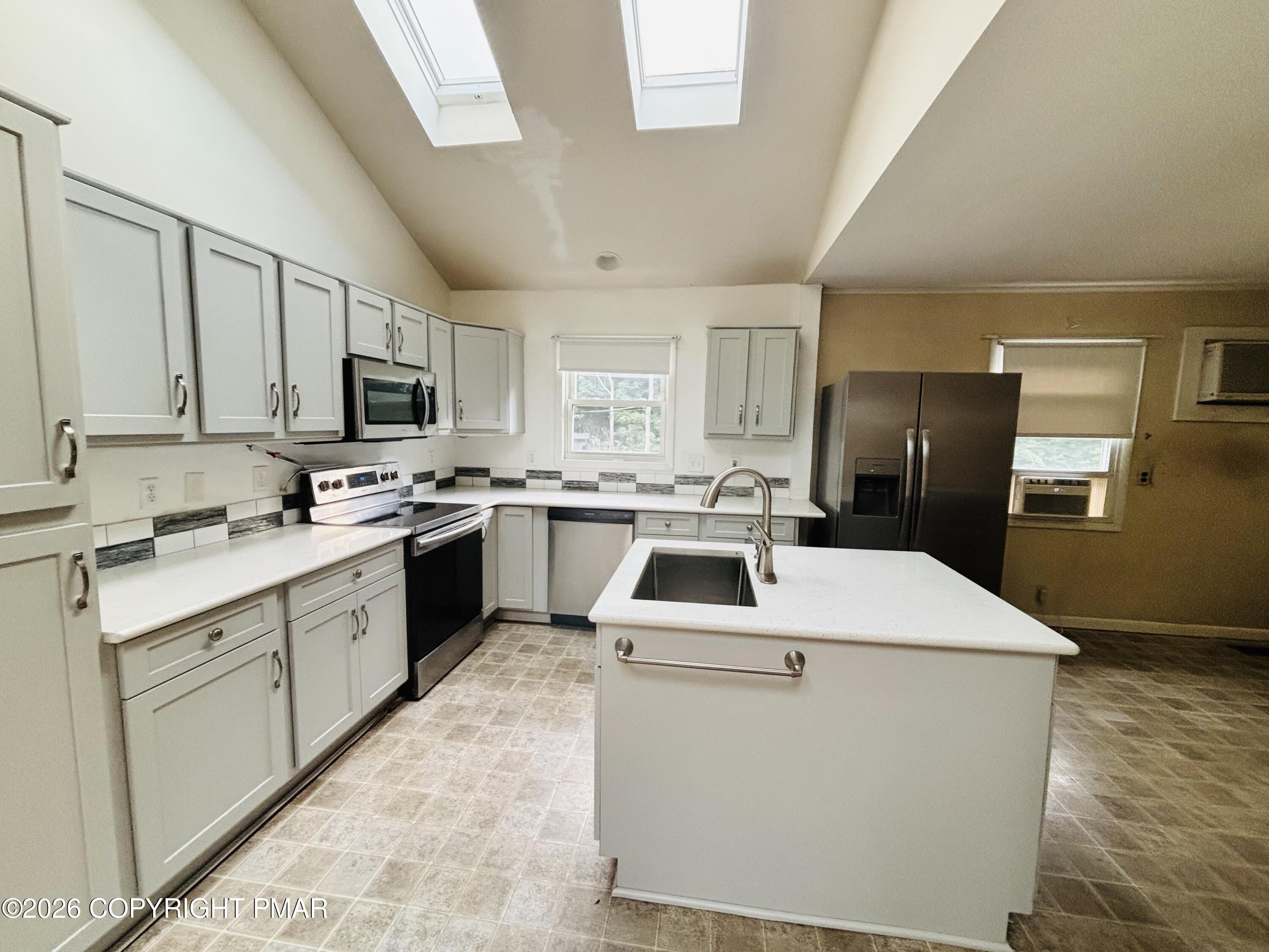 77 Ransberry Avenue