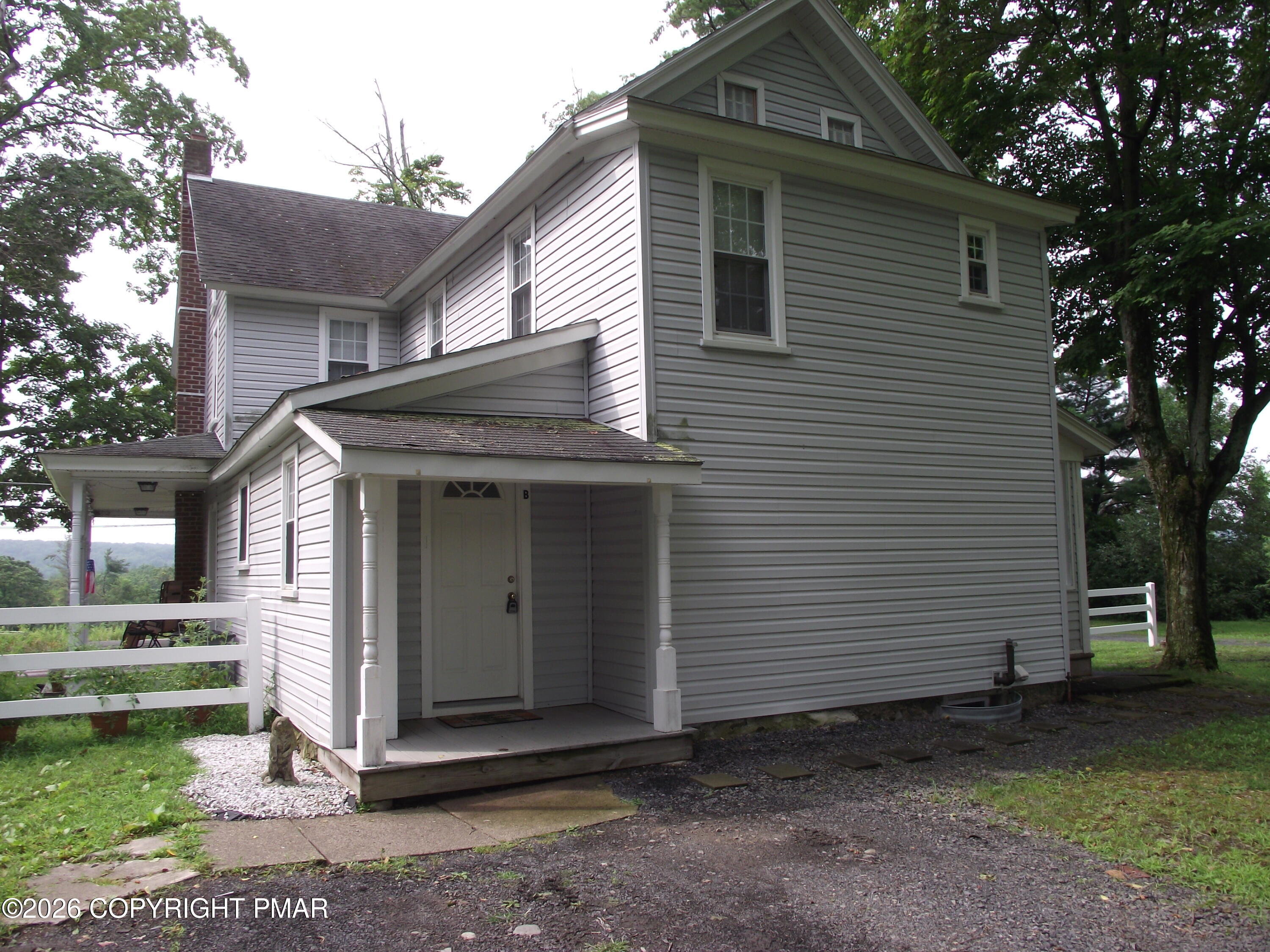 567 Greenview Drive B