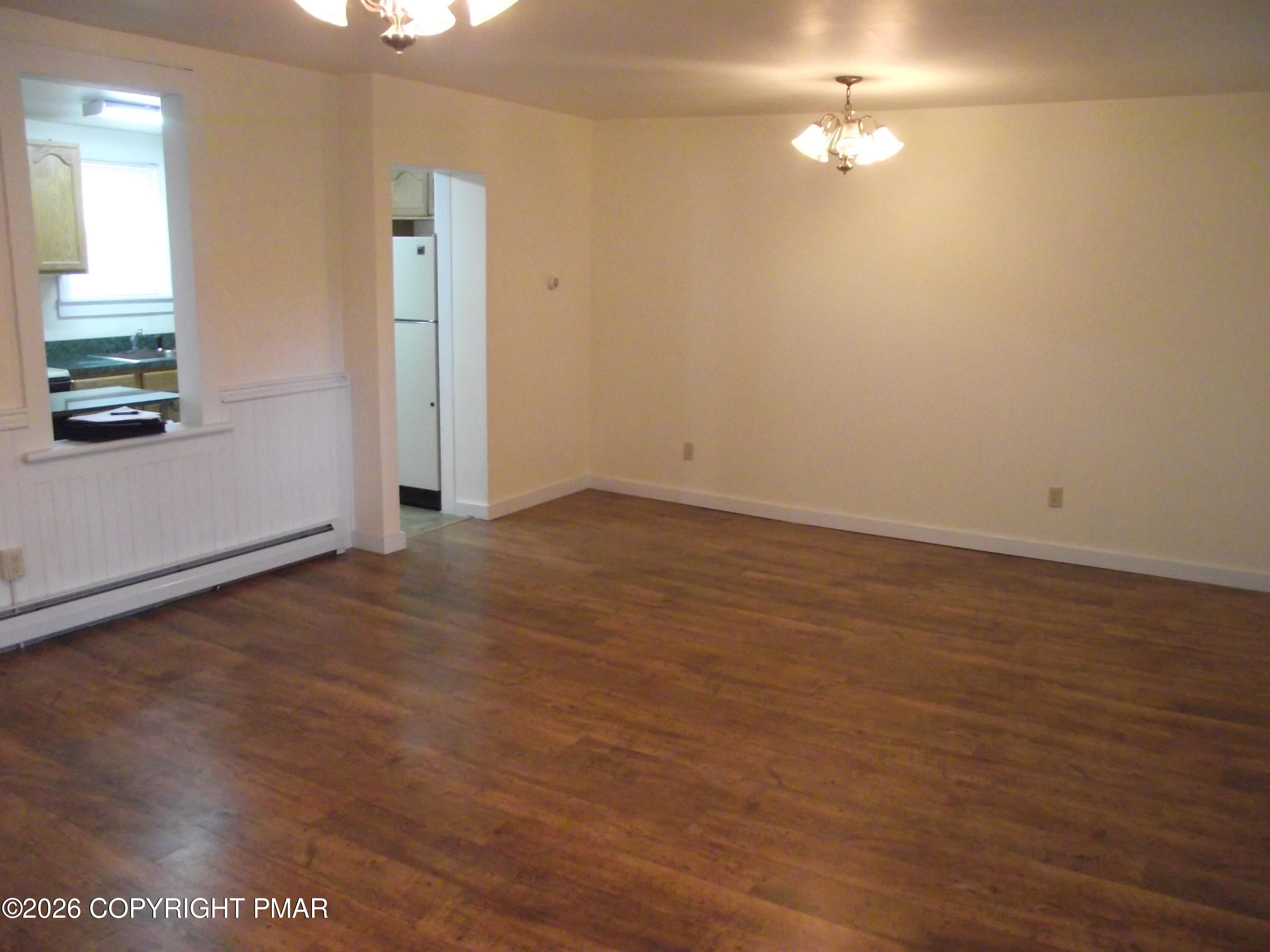 567 Greenview Drive B