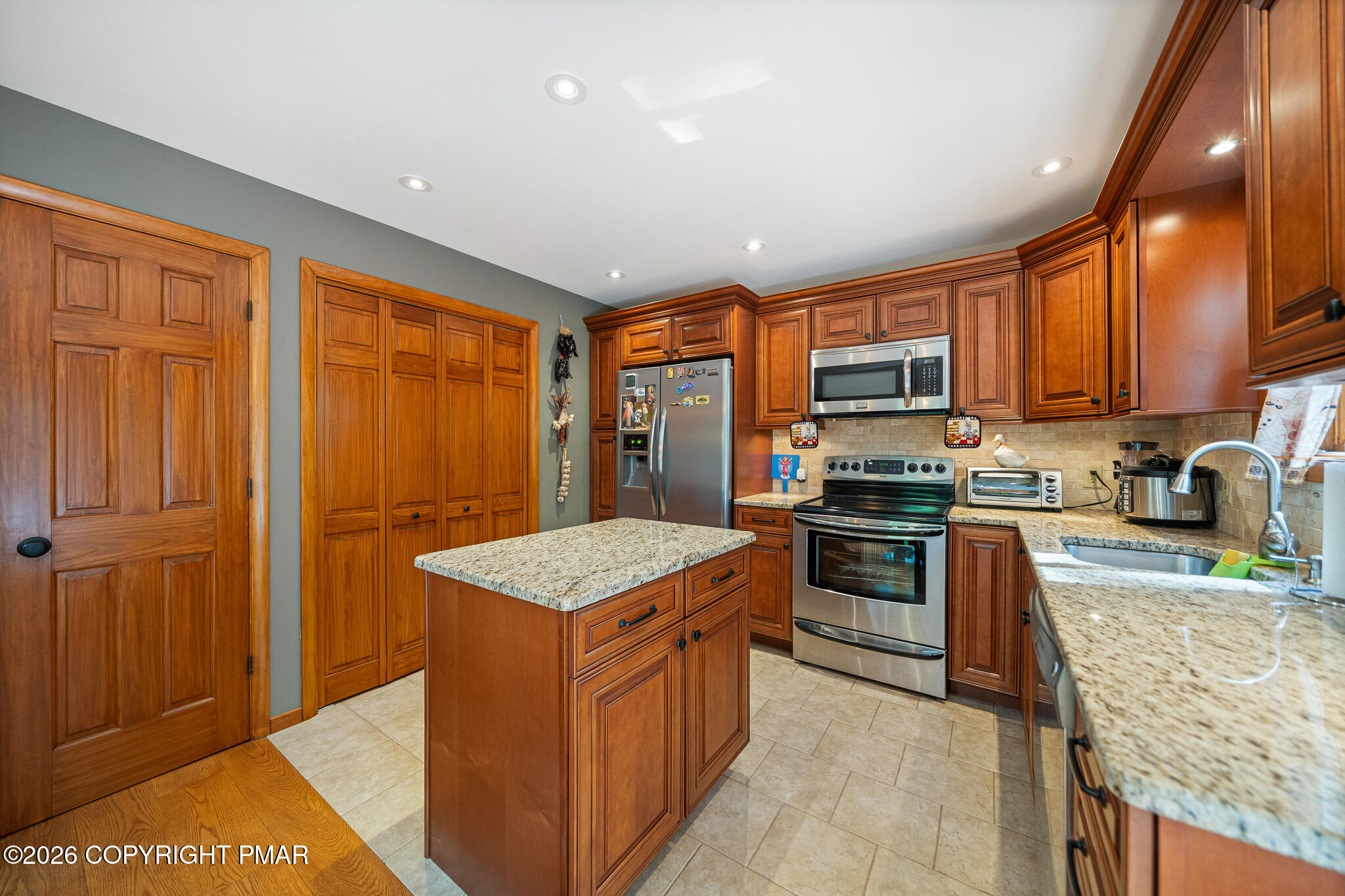 187 Radcliff Road
