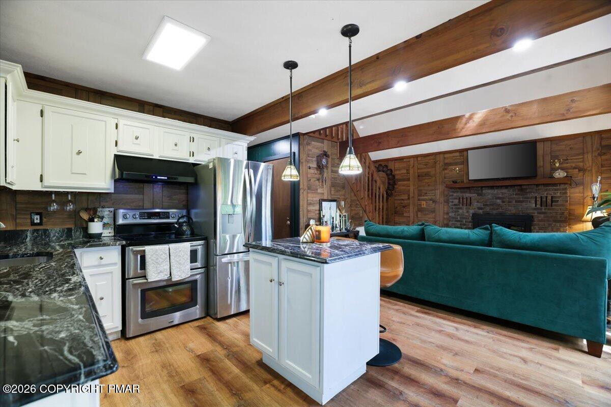 203 Bellingham Drive