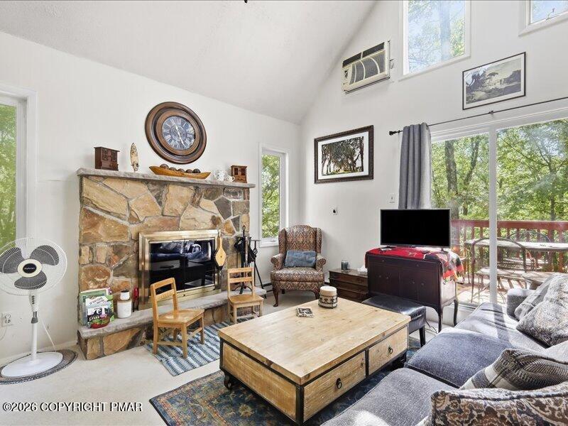 467 Lakeside Drive