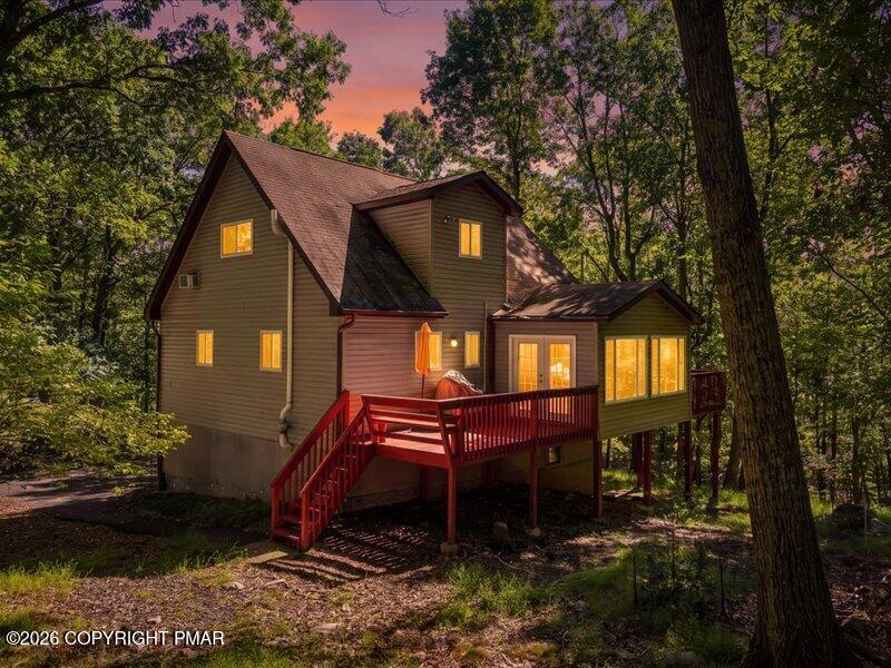 467 Lakeside Drive
