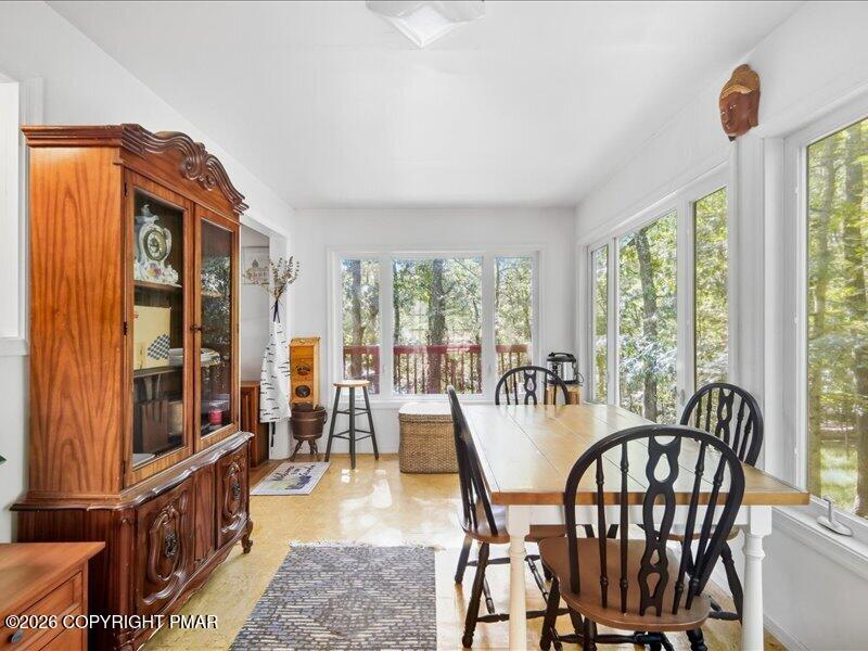 467 Lakeside Drive