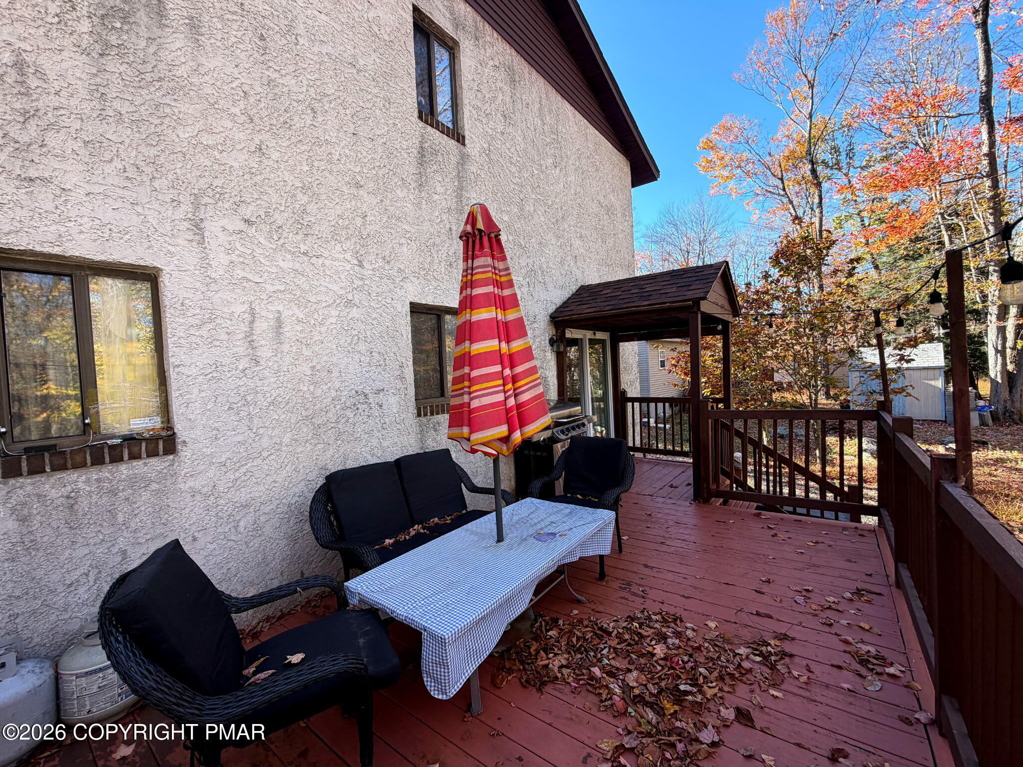 1298 Winding Way