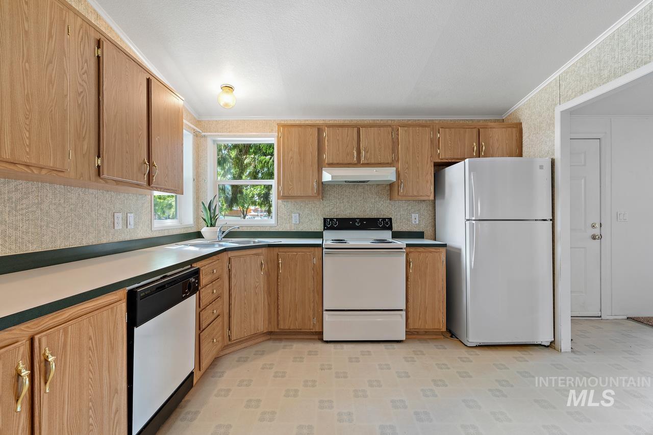 155 N Eagle Road