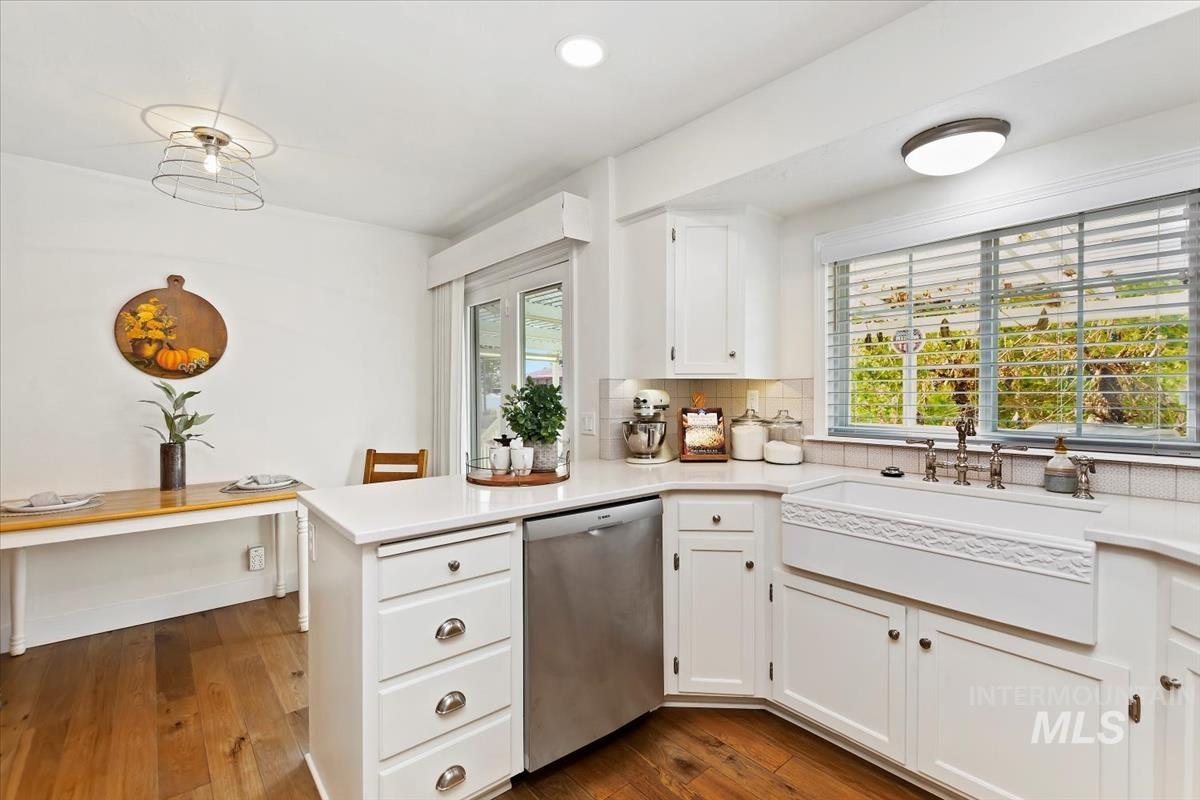 433 N Rene Pl.