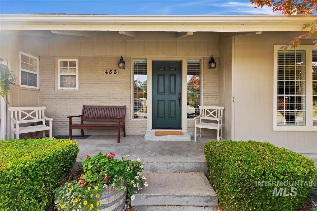 433 N Rene Pl.