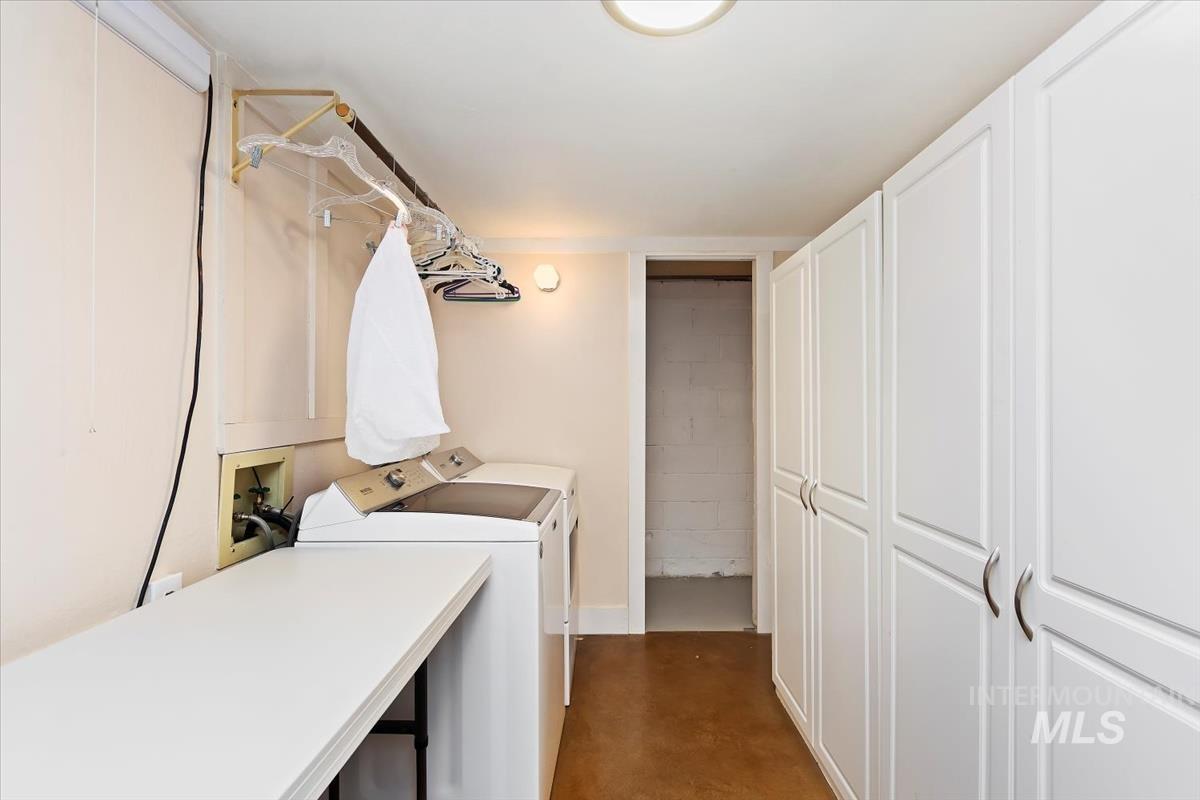 433 N Rene Pl.