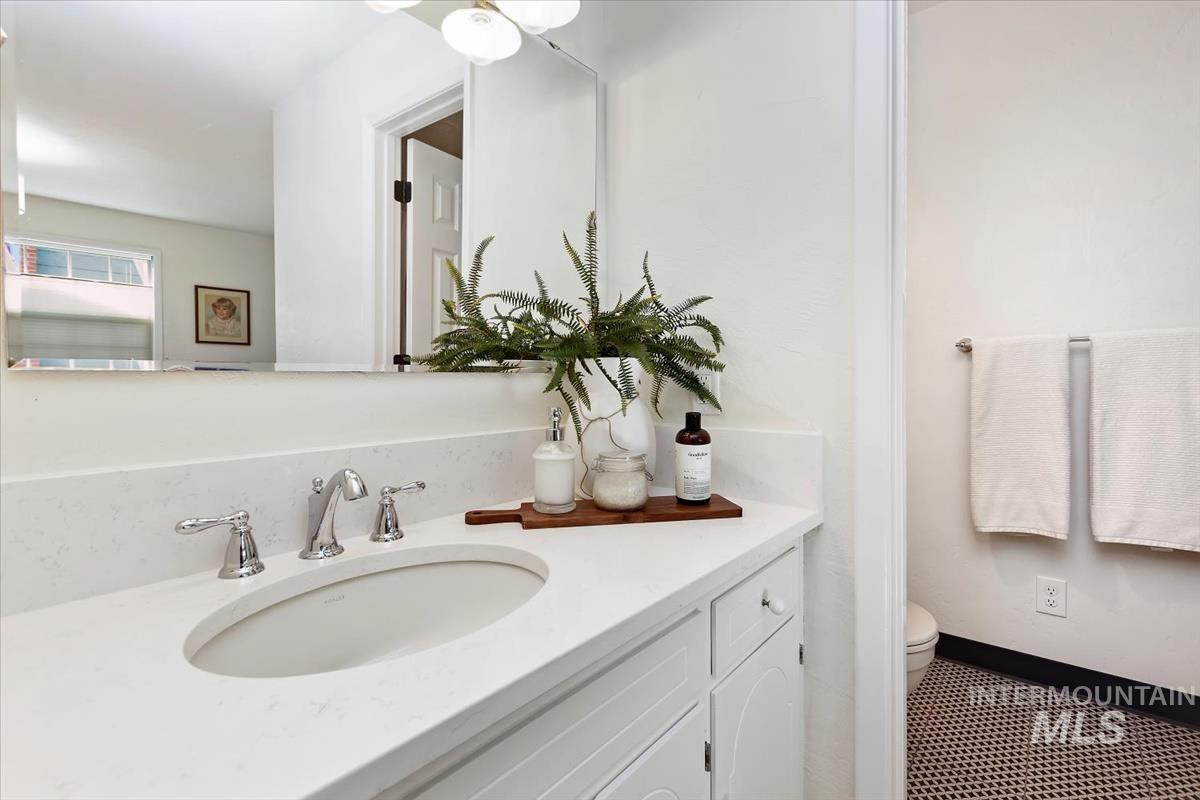 433 N Rene Pl.