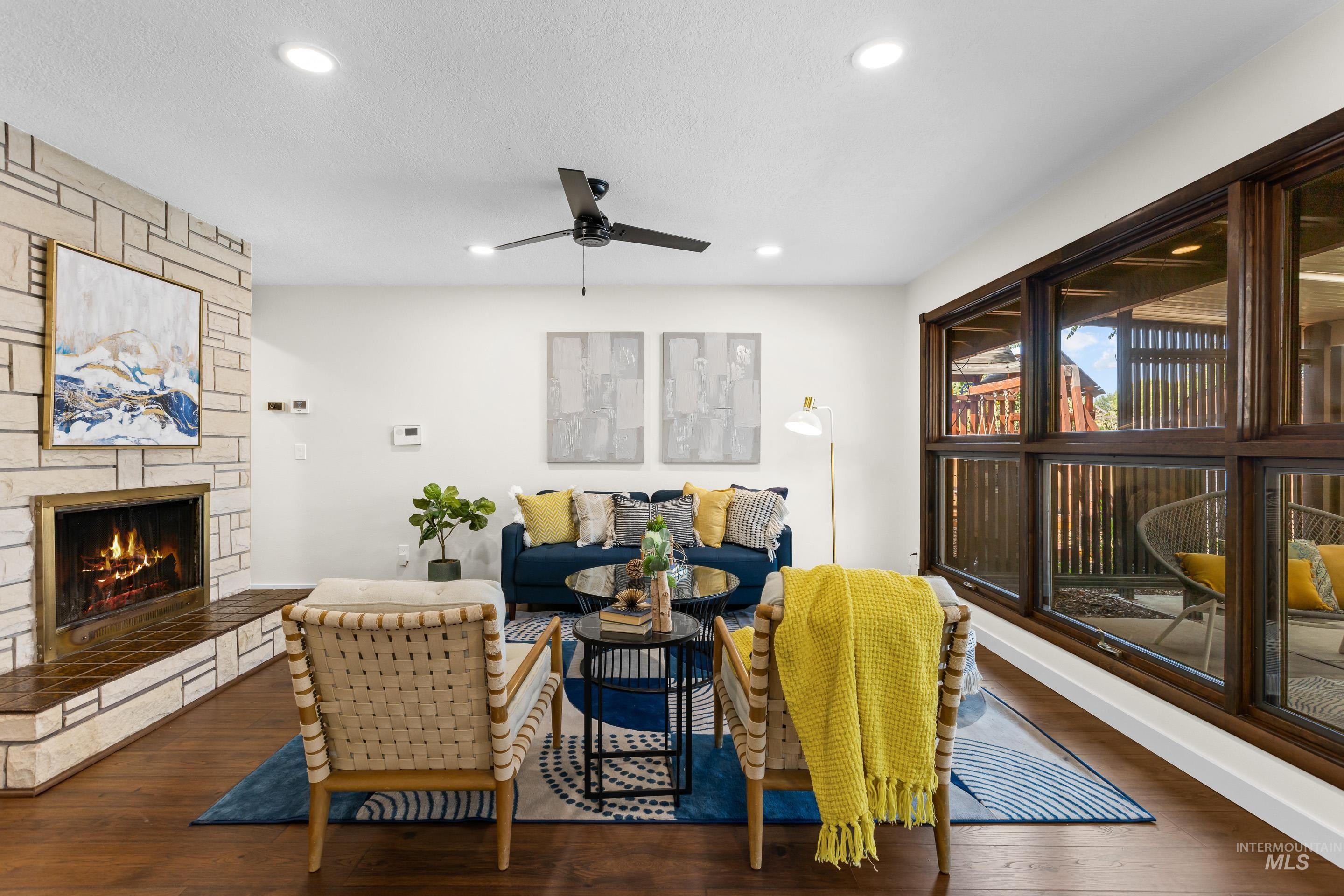 242 Northview Dr