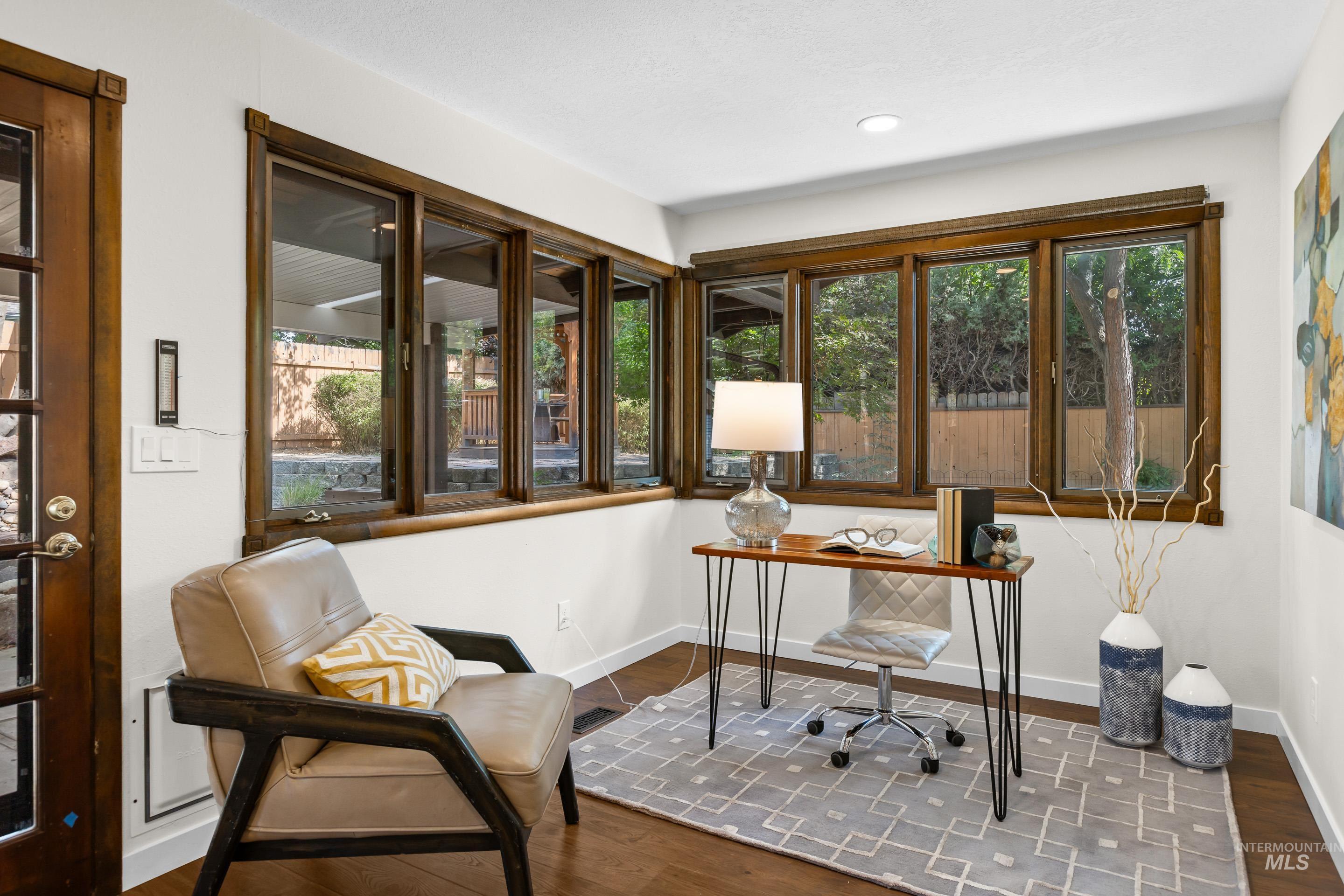 242 Northview Dr