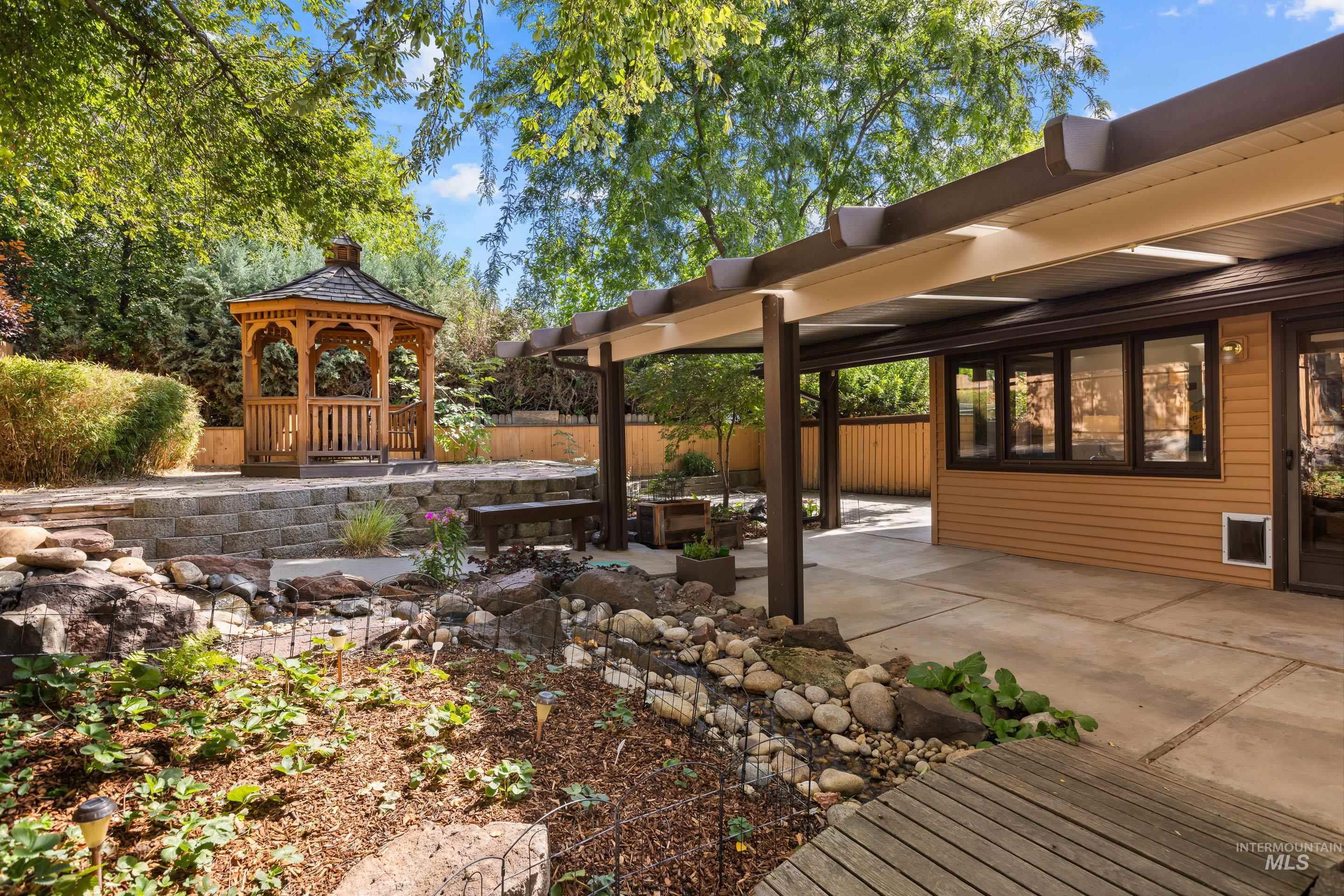 242 Northview Dr