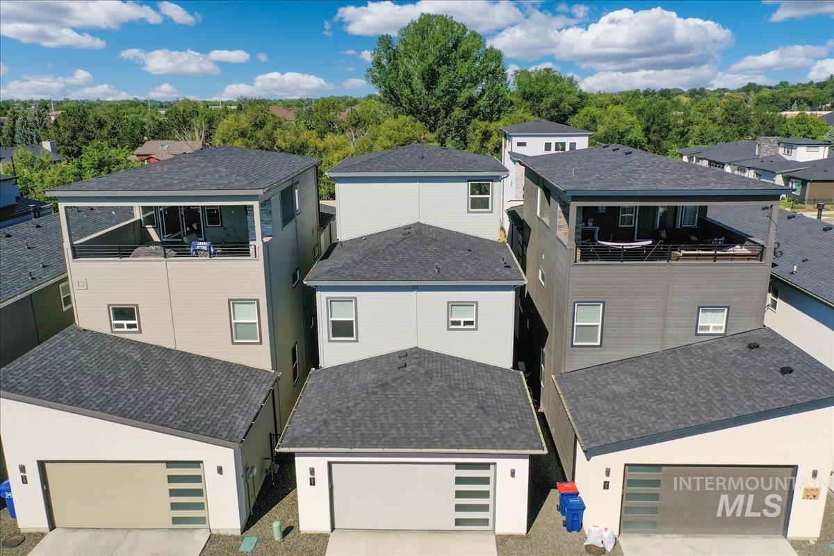 51 S Crestview Ave