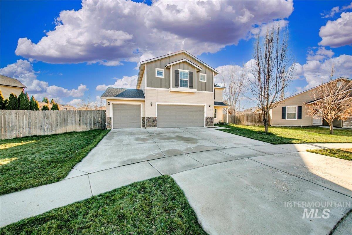 1715 E Wrightwood Dr