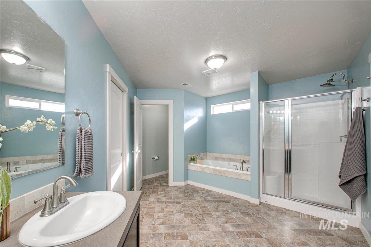 1715 E Wrightwood Dr