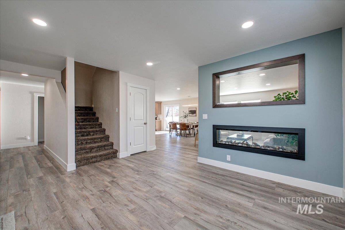 1715 E Wrightwood Dr