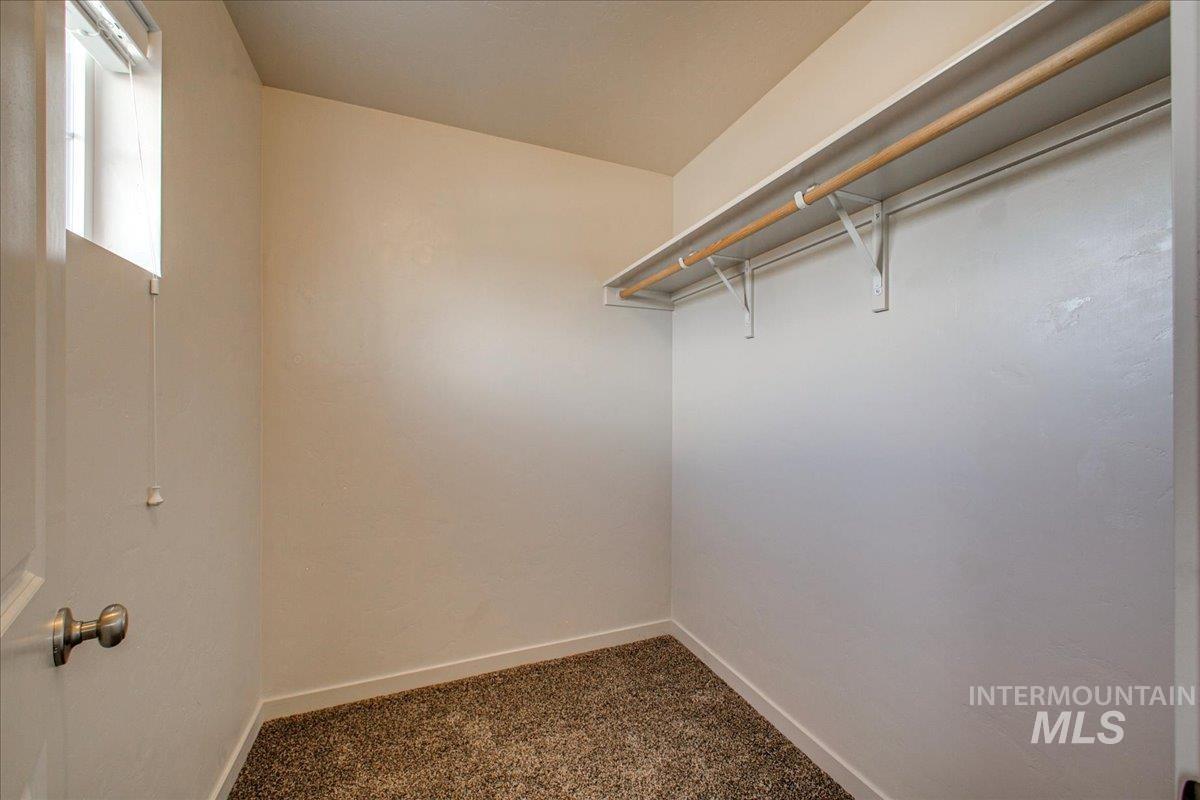 1715 E Wrightwood Dr