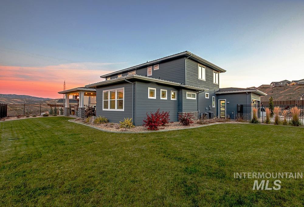 11869 N Barn Owl Way