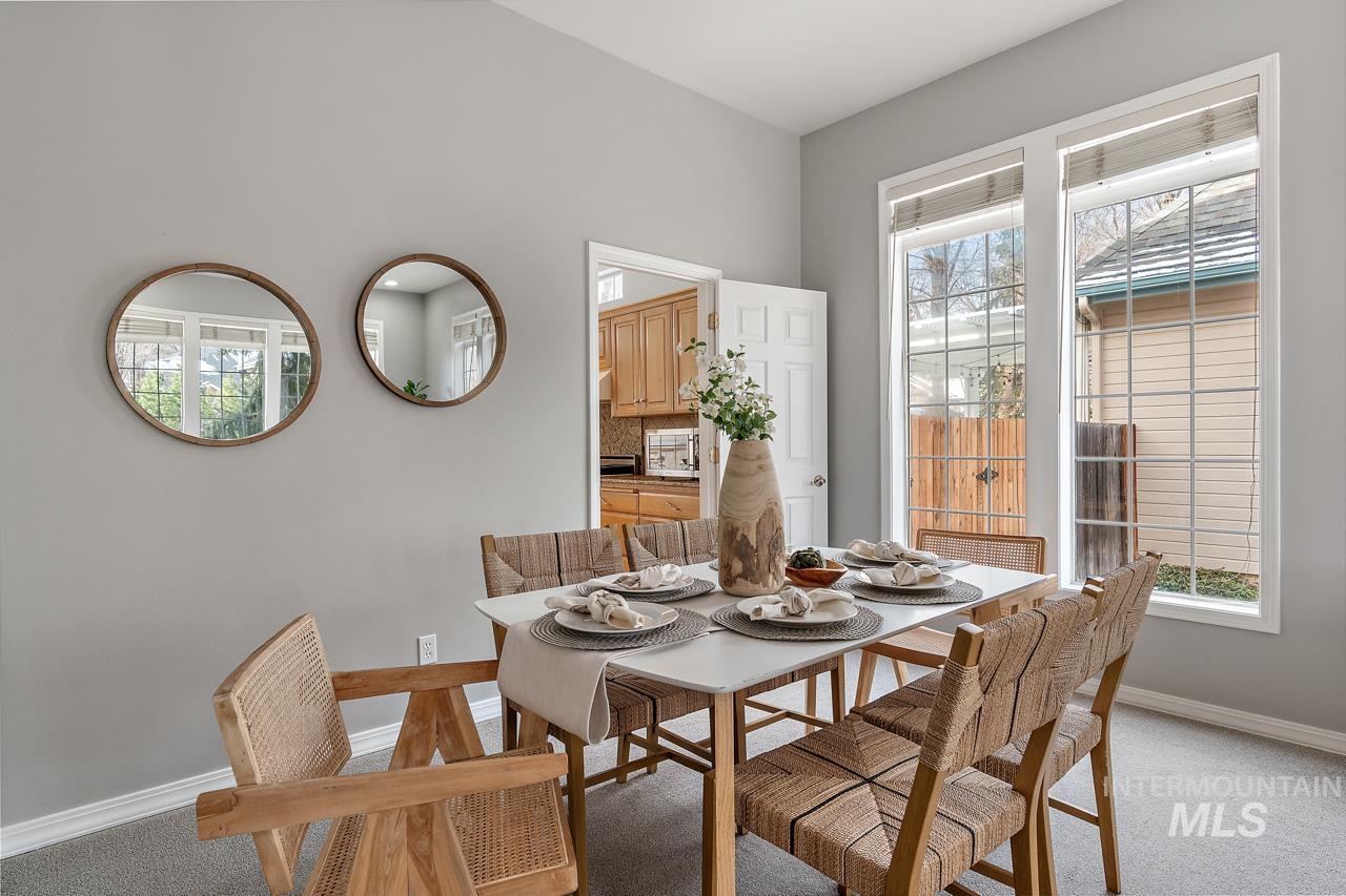 2494 E Brierfield