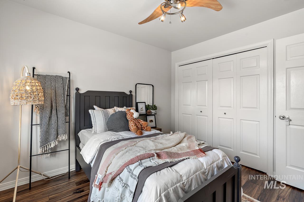 2494 E Brierfield