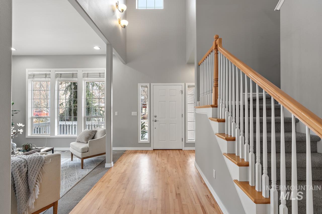 2494 E Brierfield