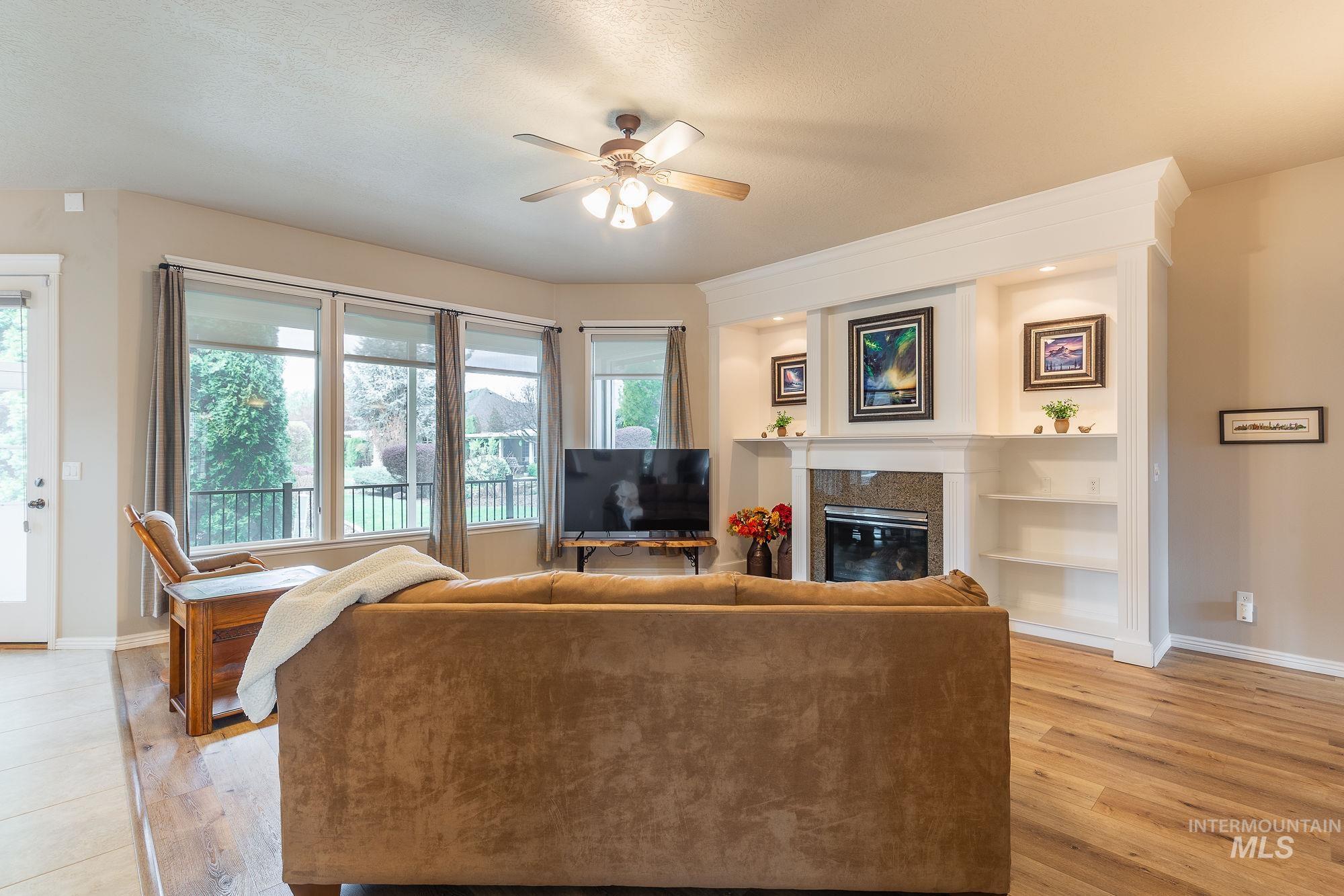 1969 E Stonybrook Ct