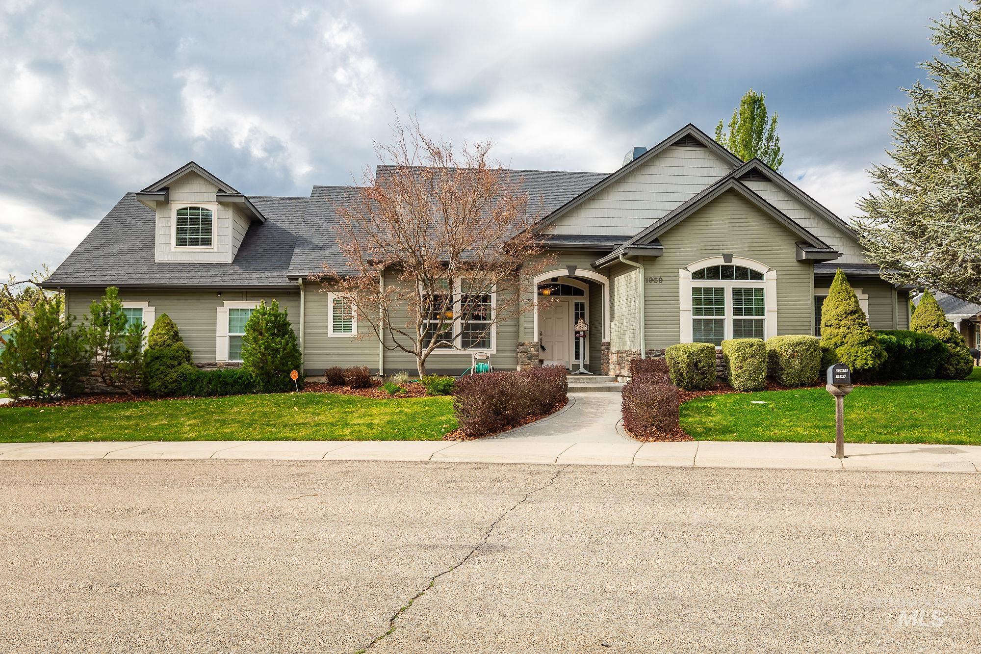 1969 E Stonybrook Ct