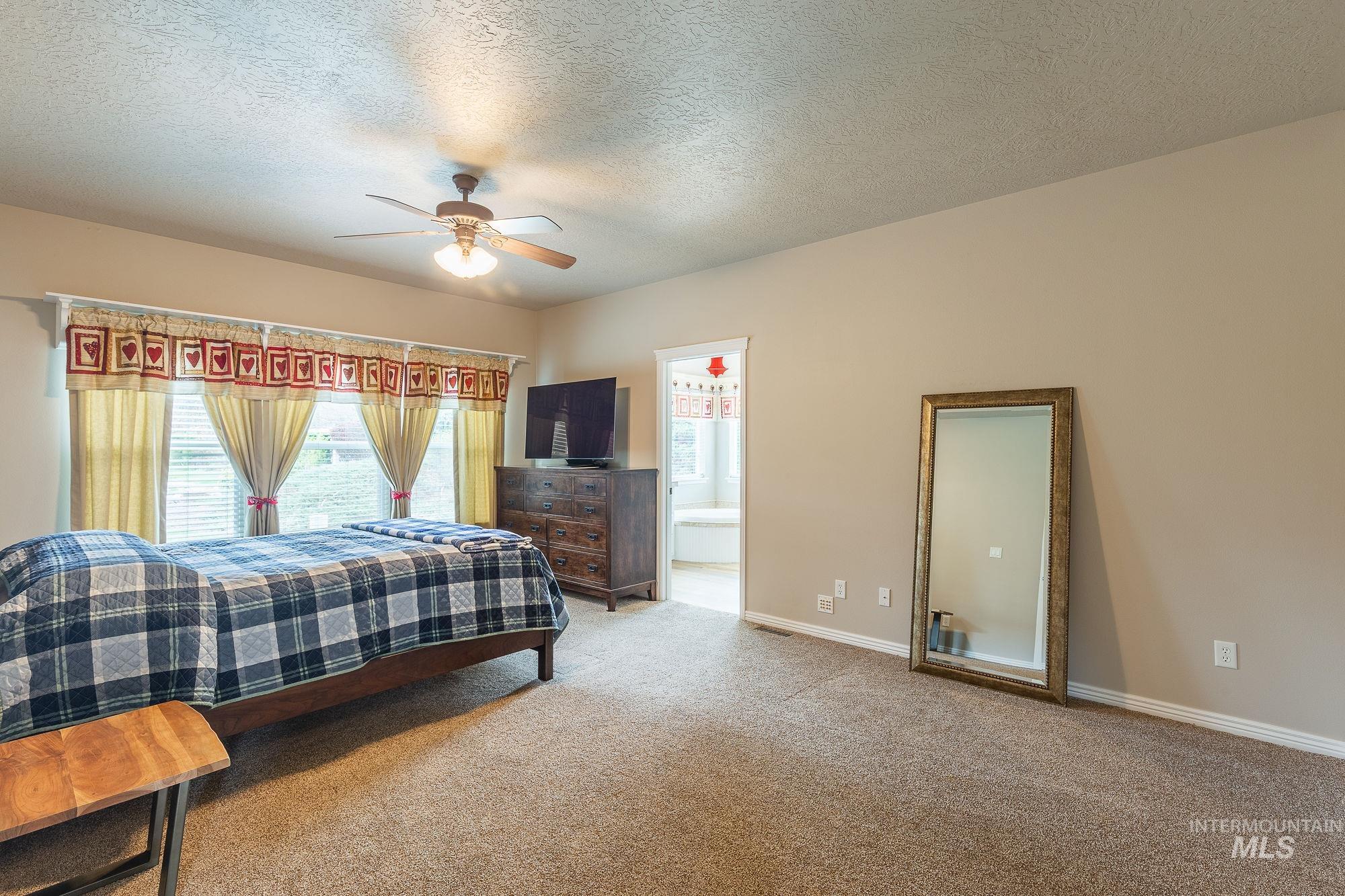 1969 E Stonybrook Ct