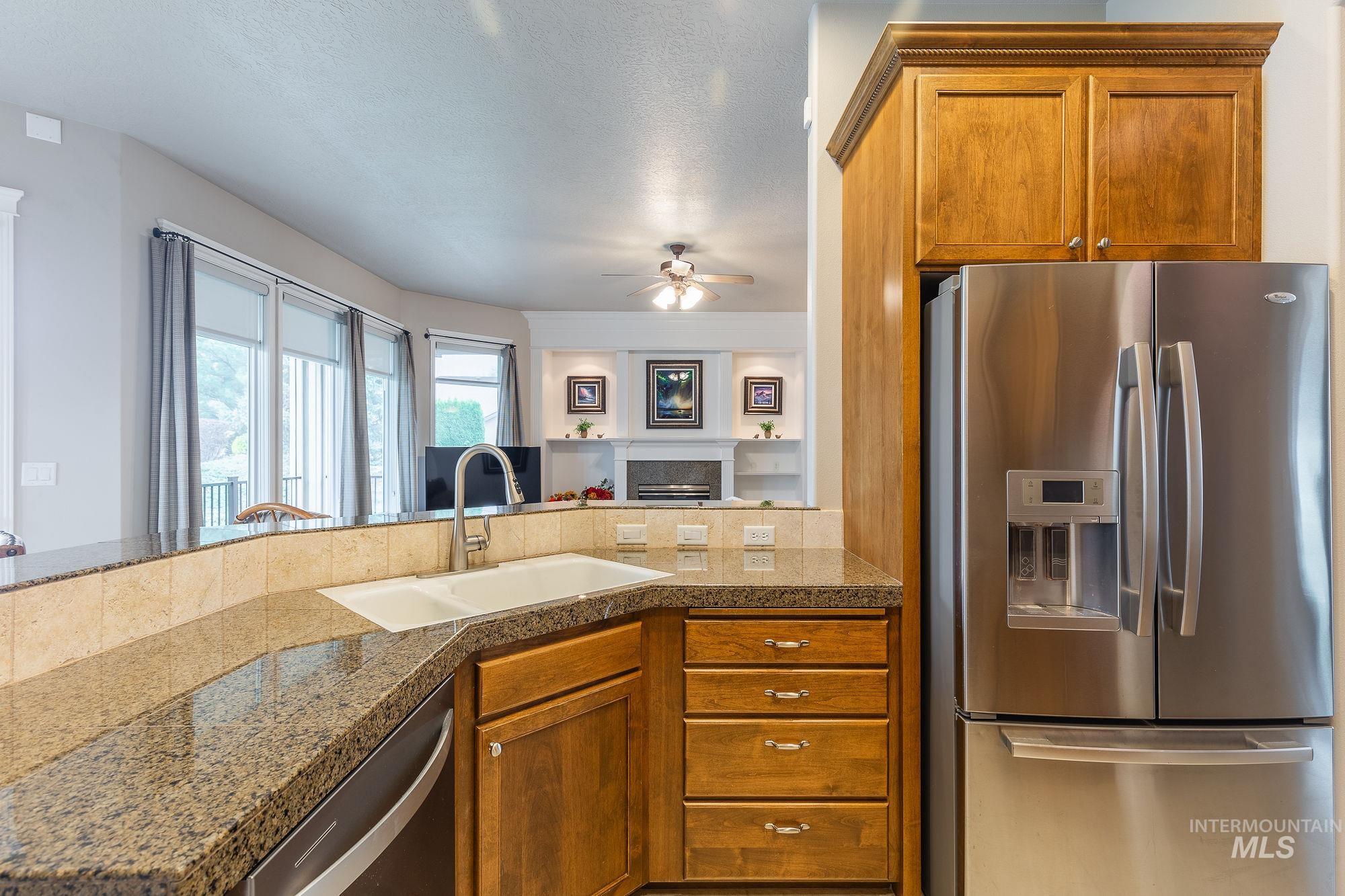 1969 E Stonybrook Ct