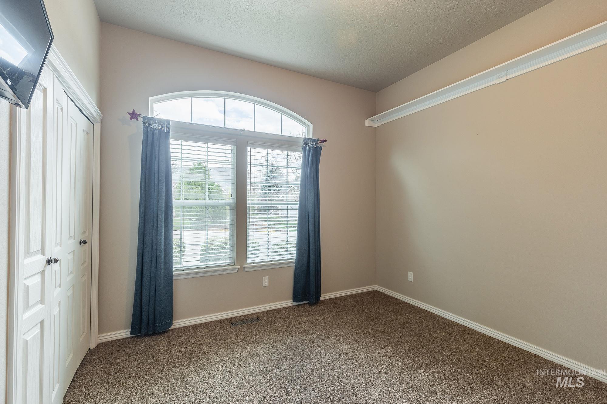 1969 E Stonybrook Ct