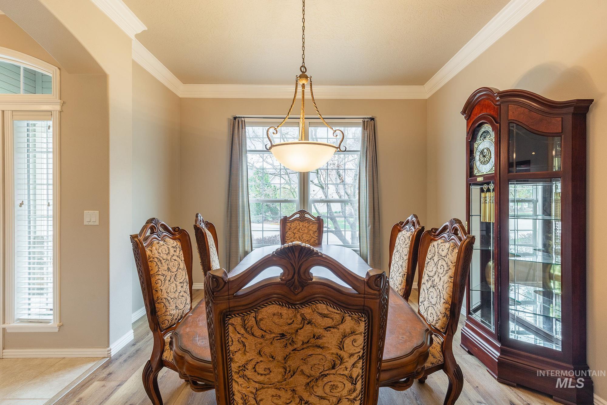 1969 E Stonybrook Ct