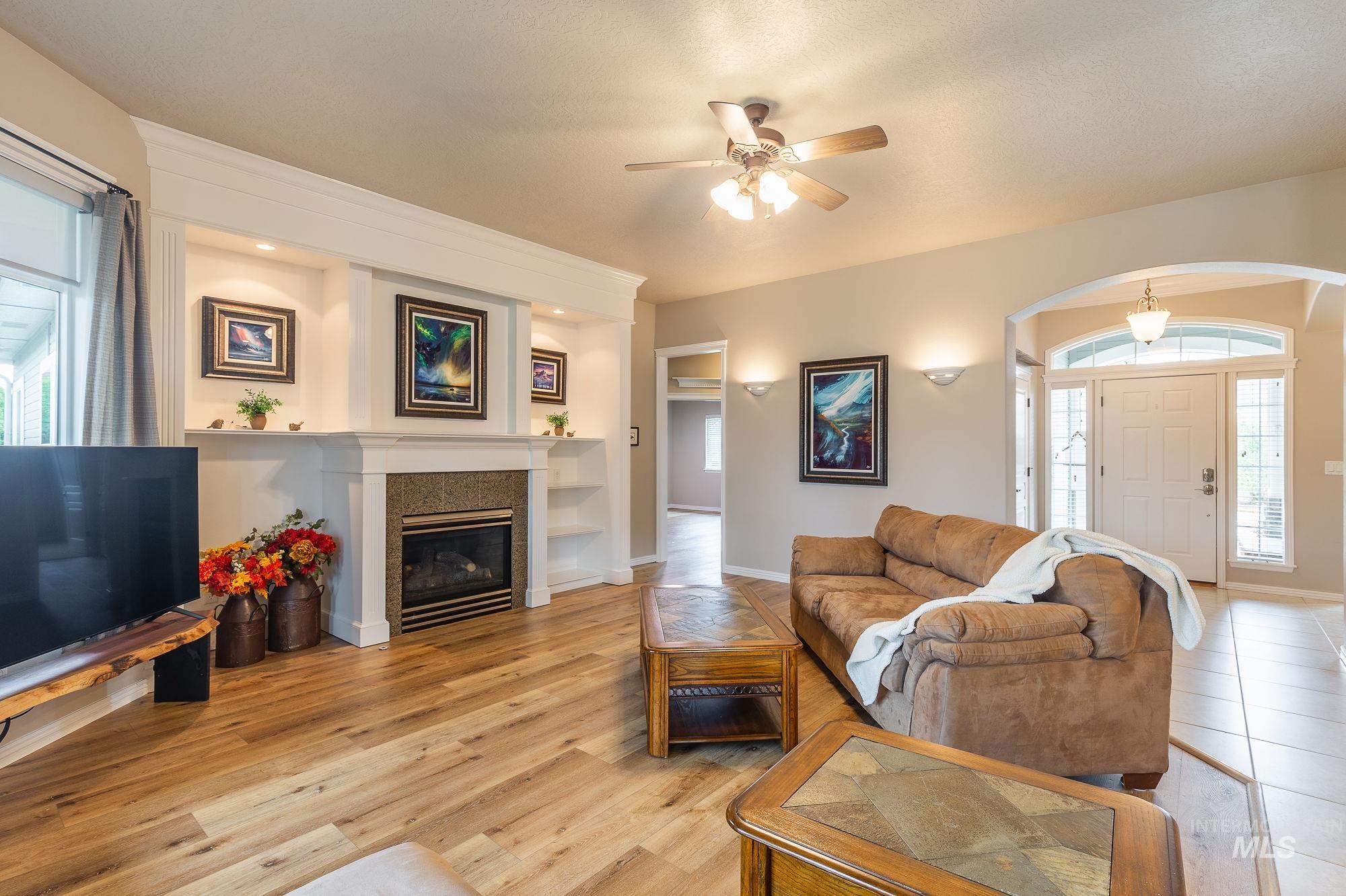 1969 E Stonybrook Ct