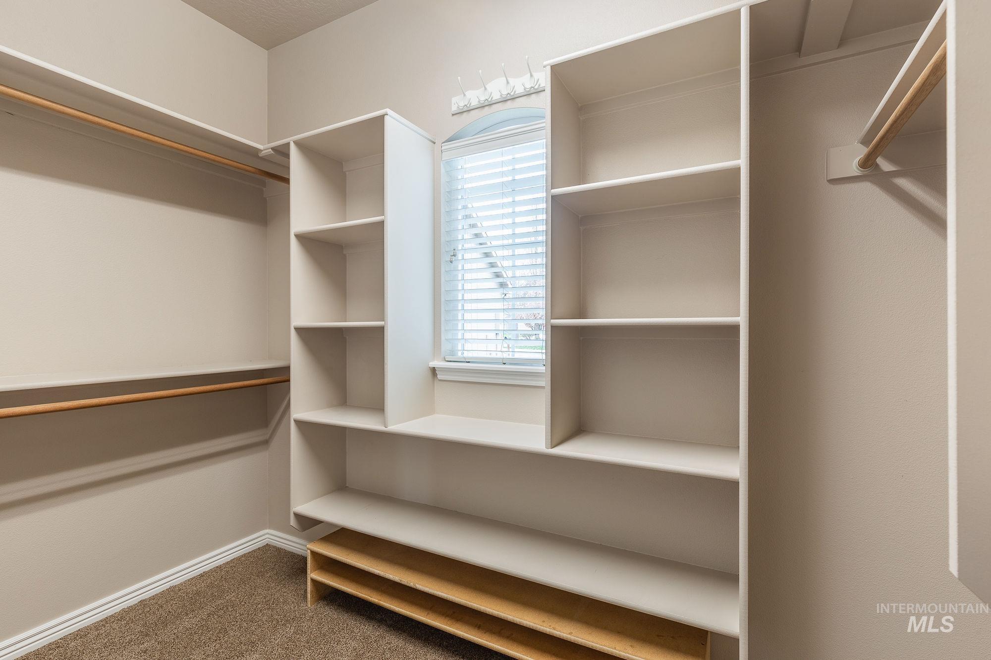 1969 E Stonybrook Ct