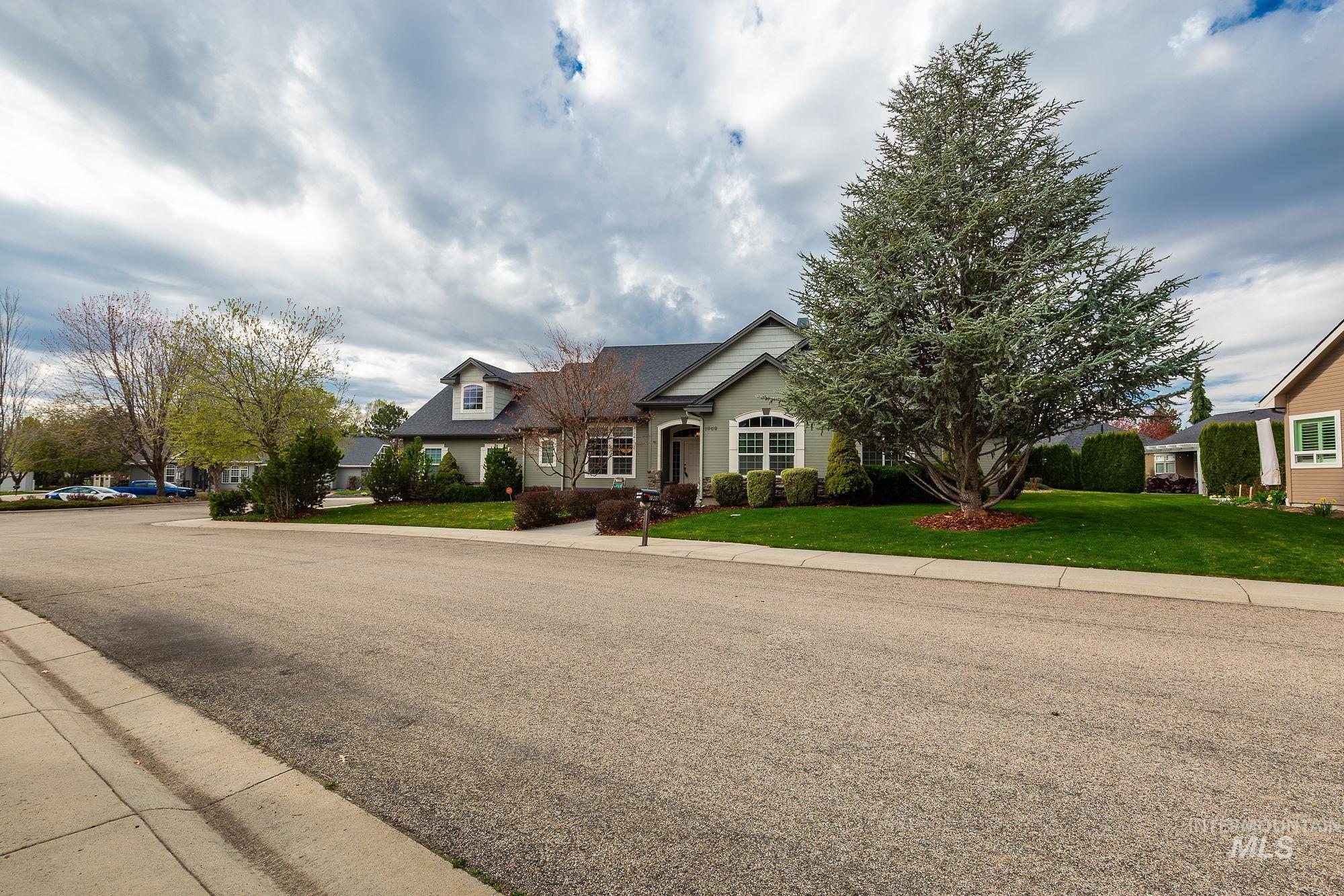 1969 E Stonybrook Ct