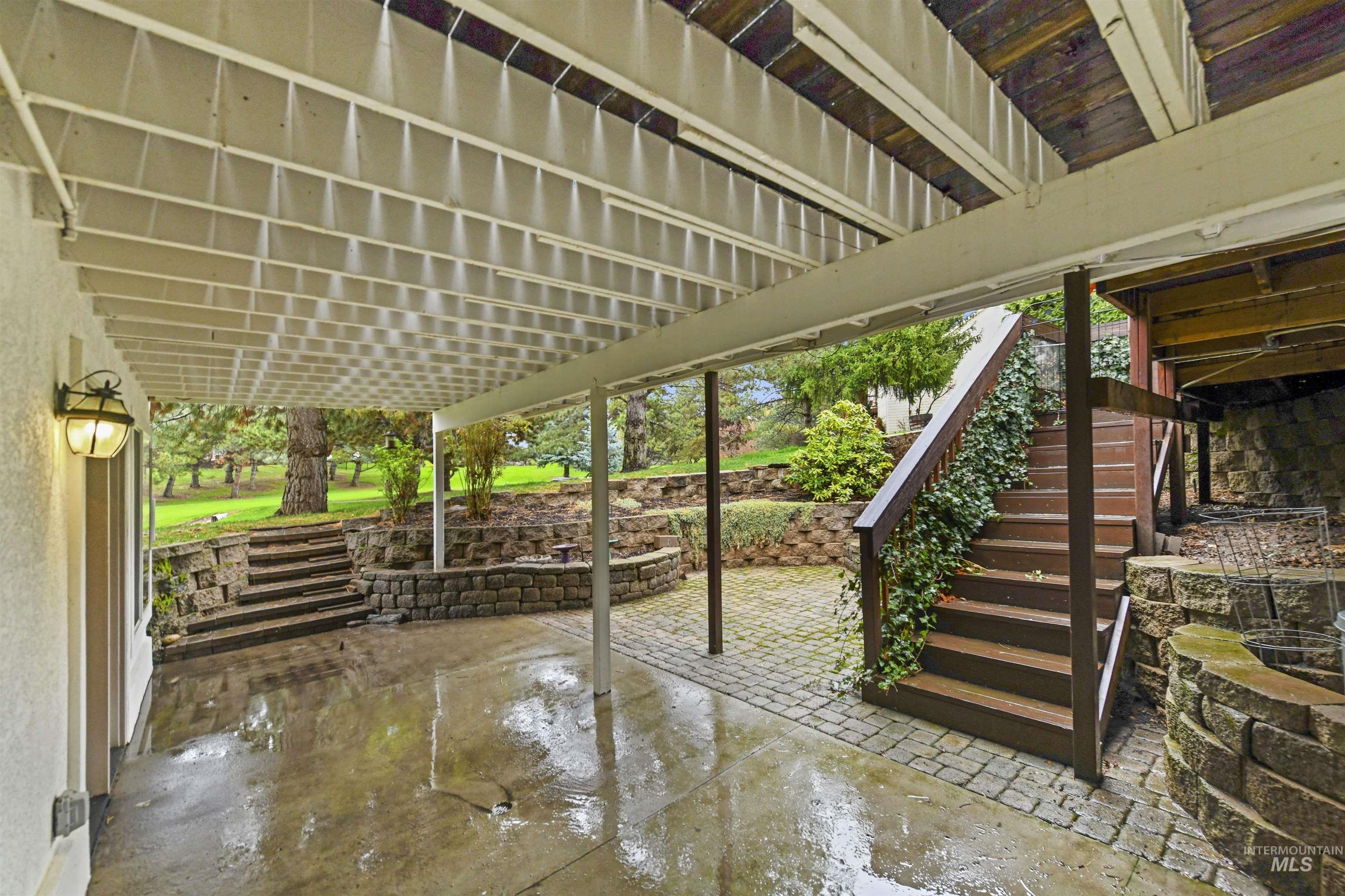 1774 N Sevenoaks Way