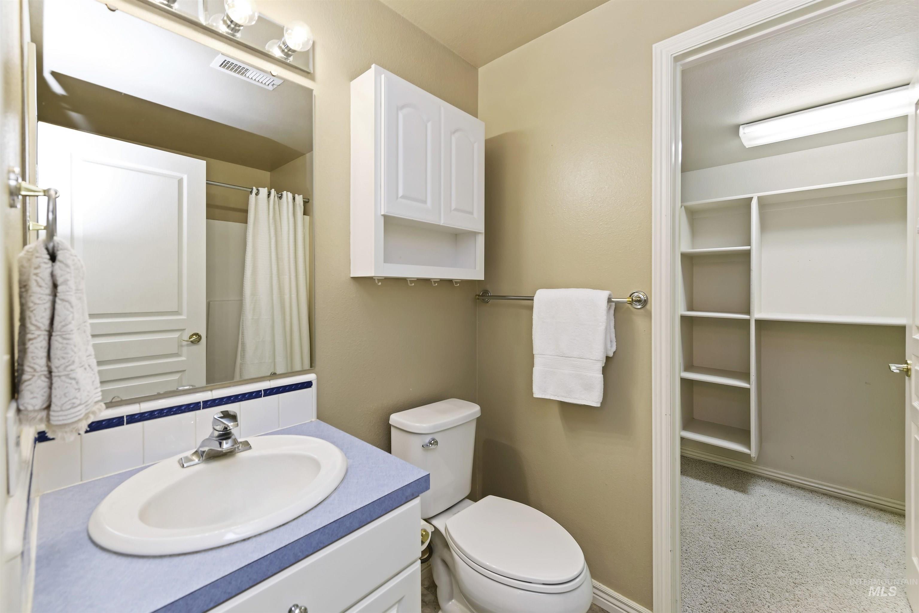 1774 N Sevenoaks Way