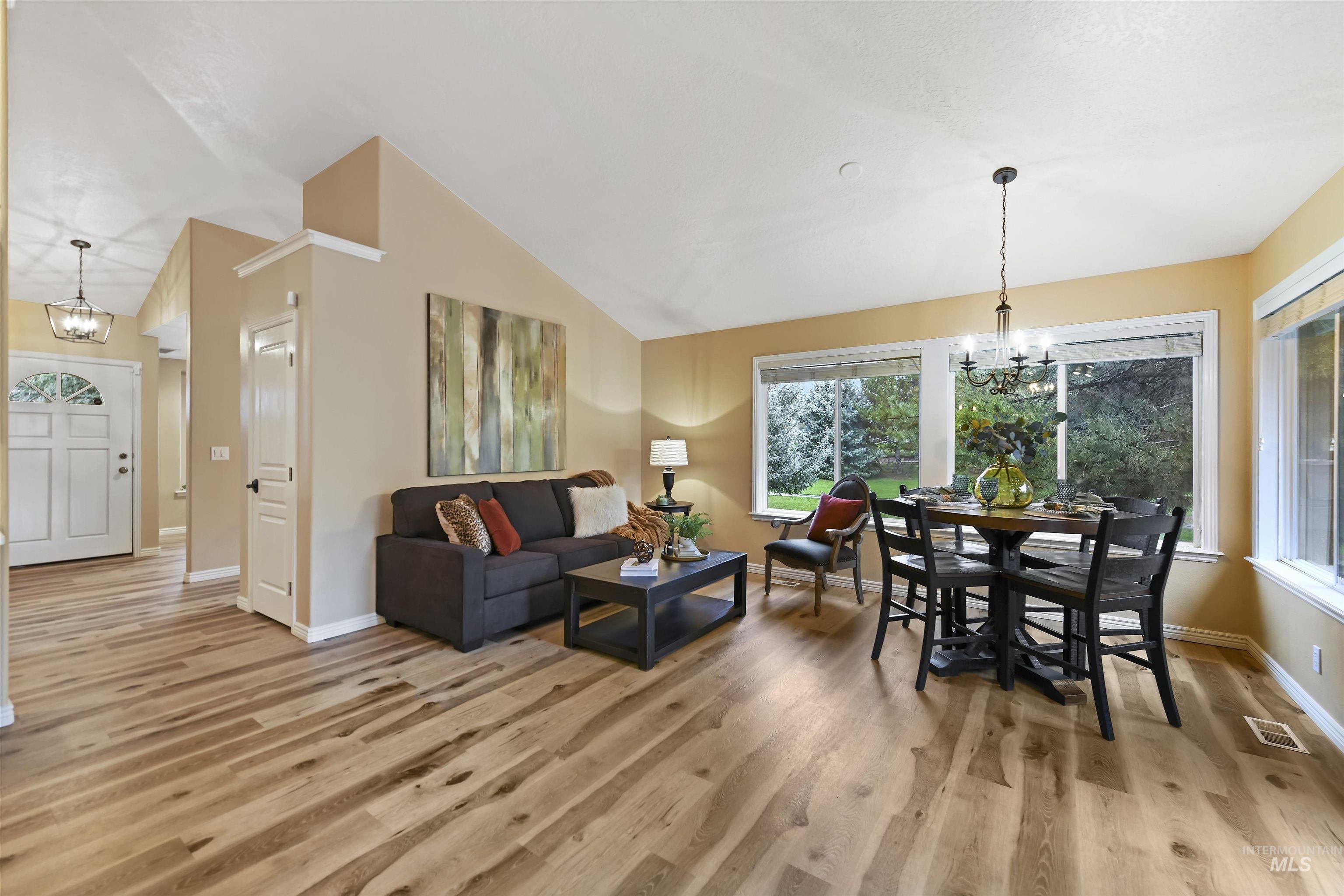 1774 N Sevenoaks Way